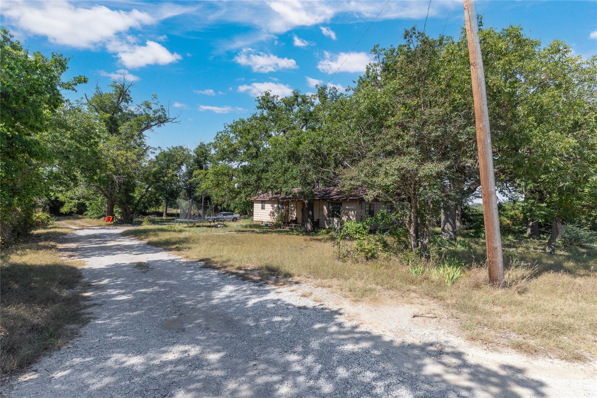 main property photo 39