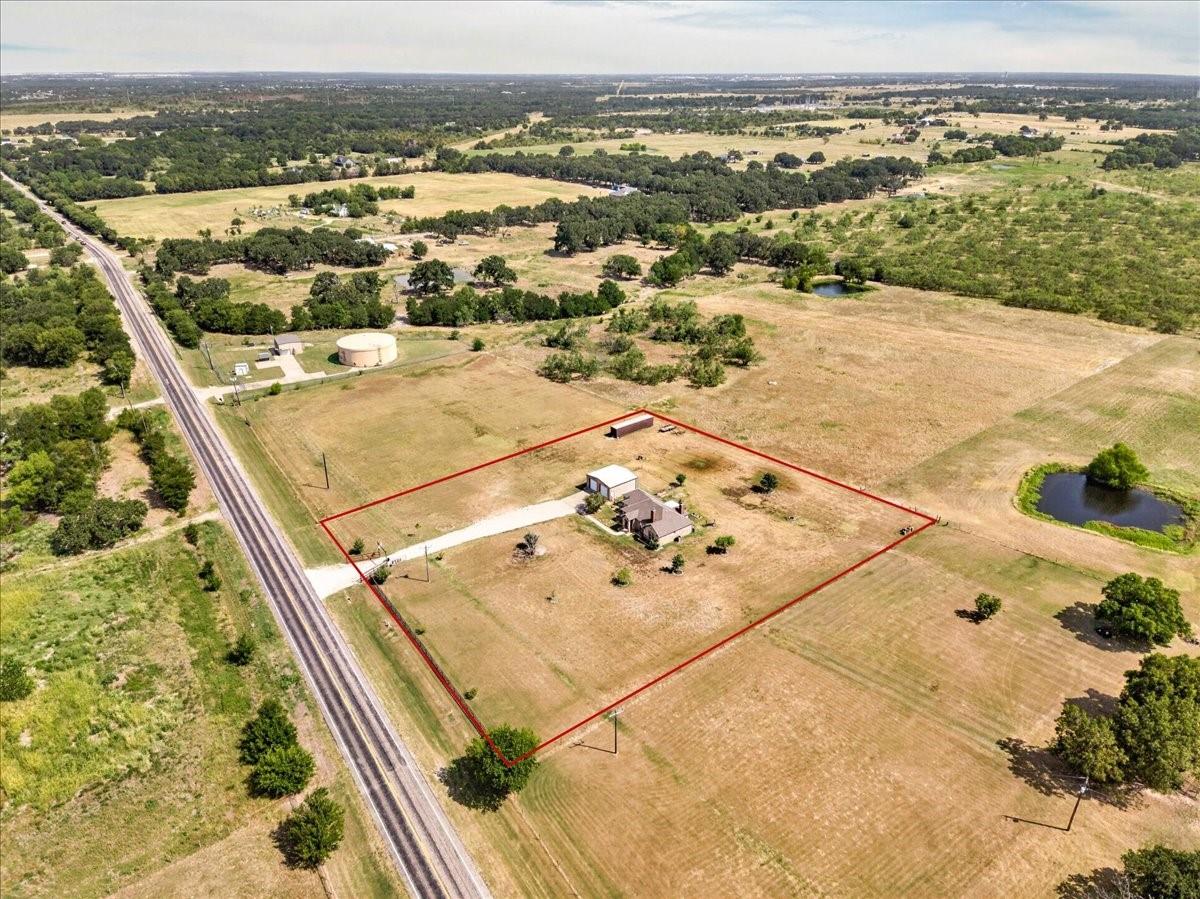 main property photo 30
