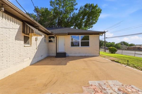 main property photo 22