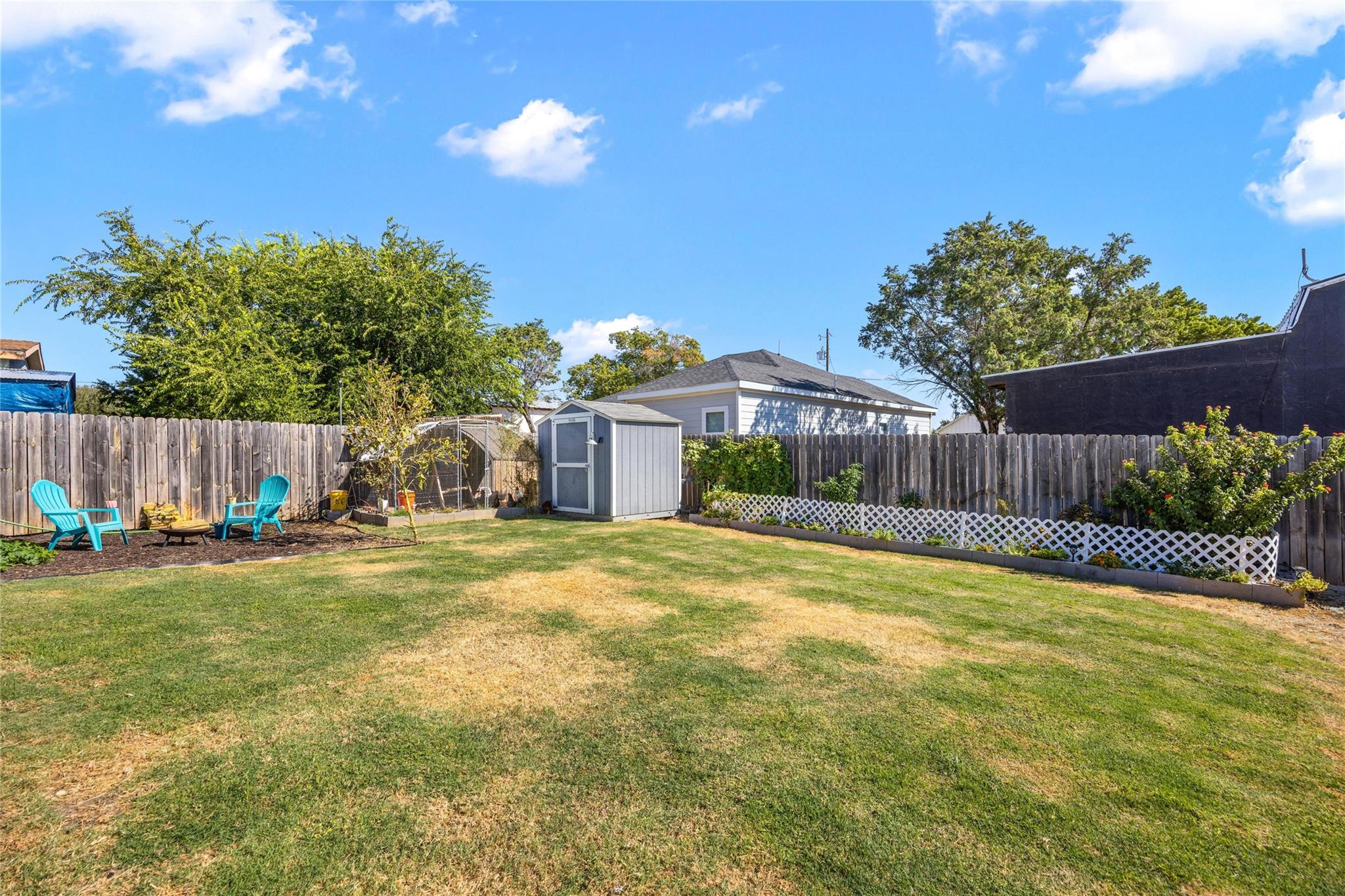 main property photo 15