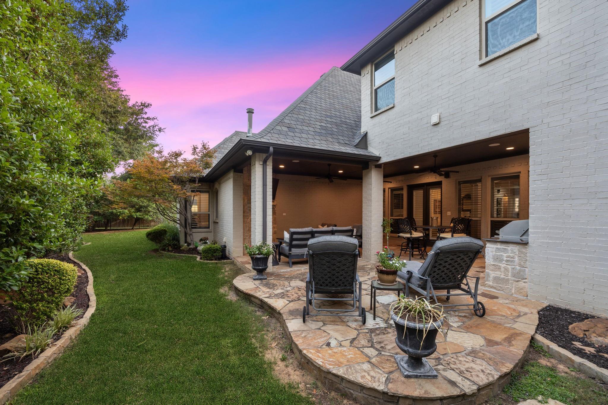 main property photo 31