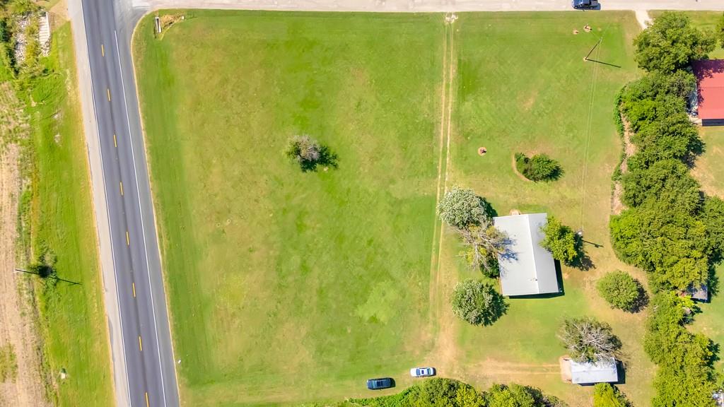 main property photo 6