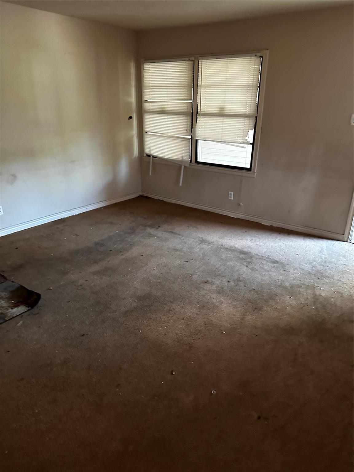 property viewer photo 2