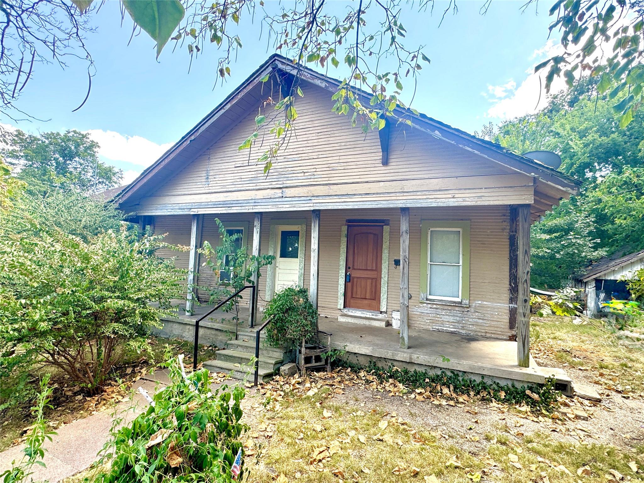 main property photo 14