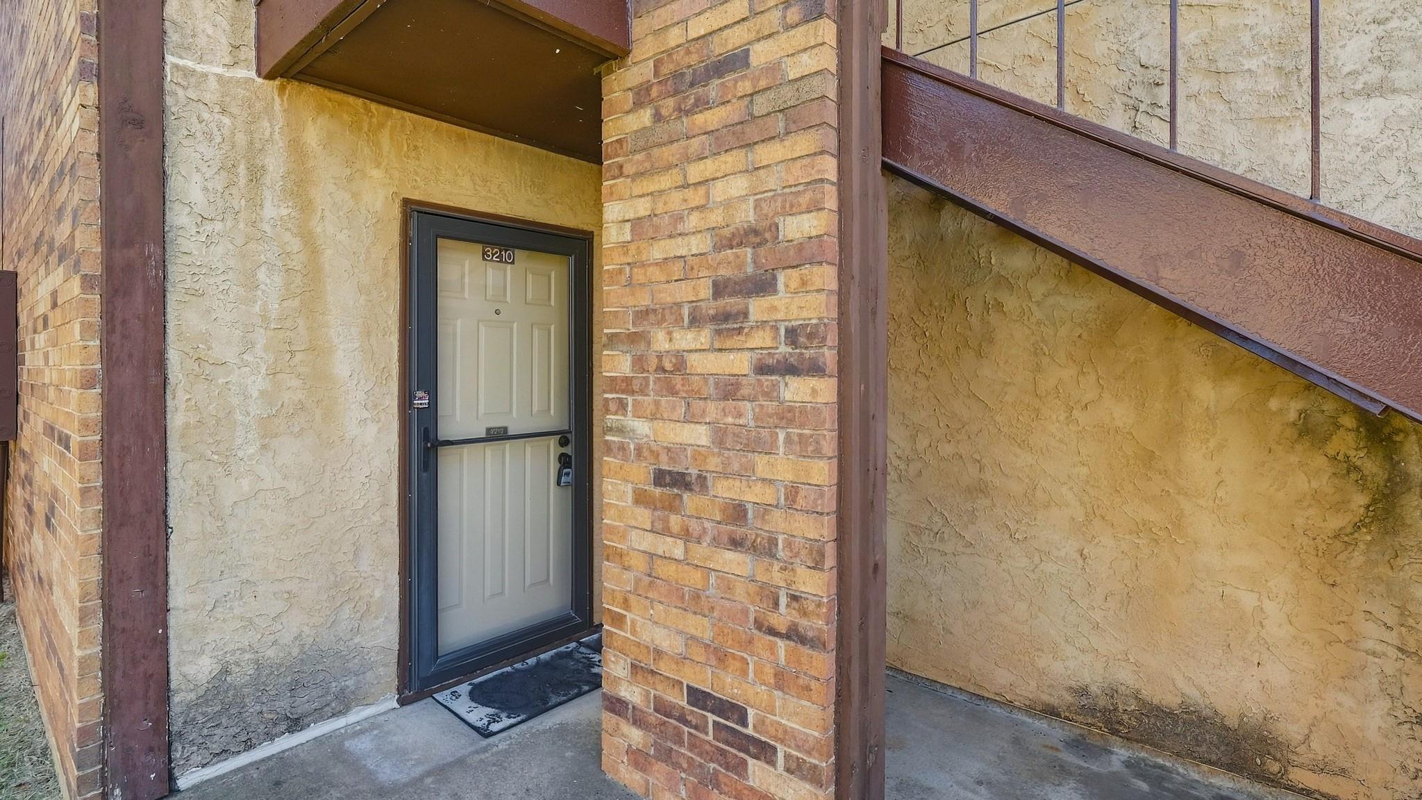 main property photo 25