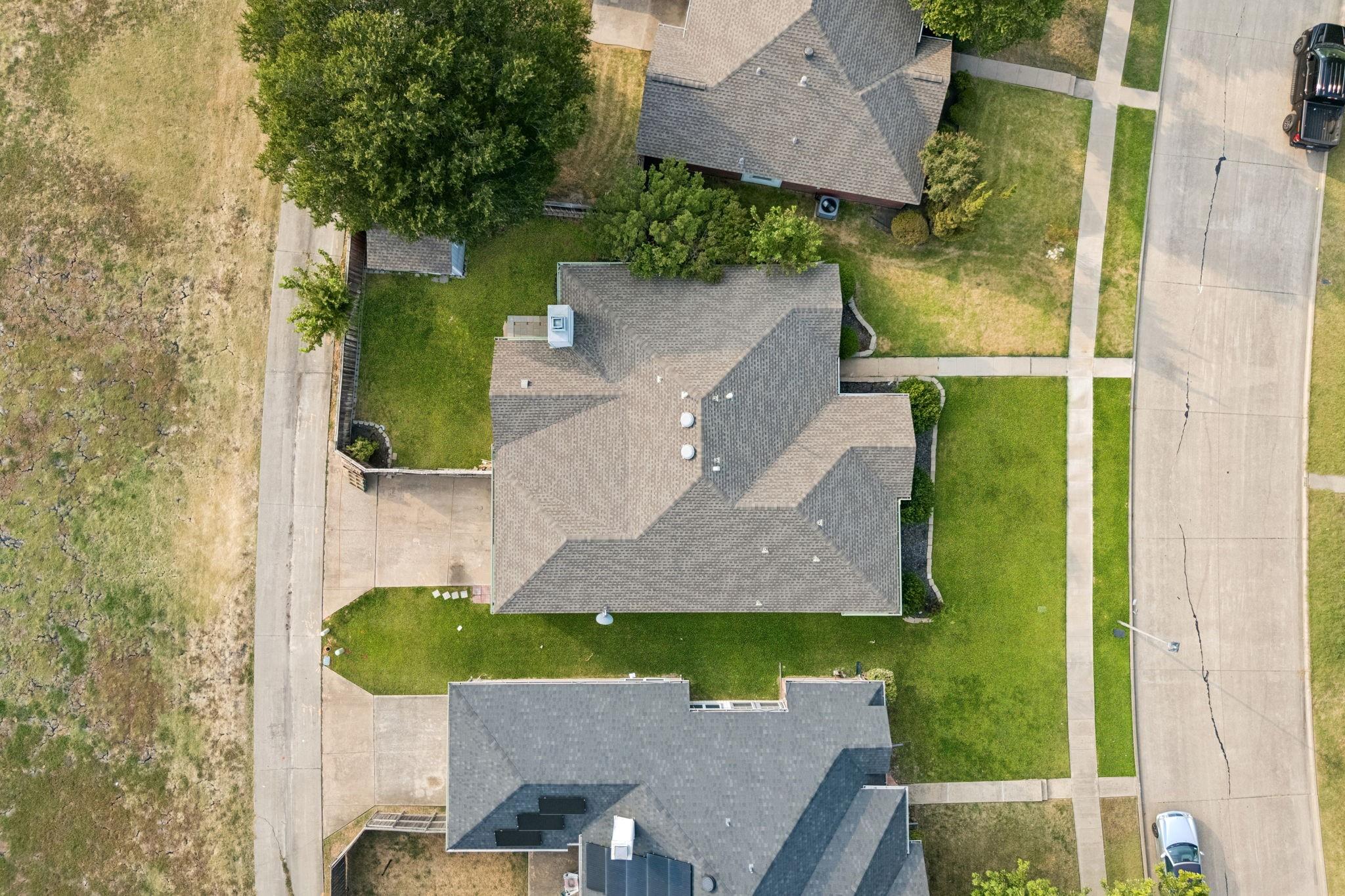 main property photo 23