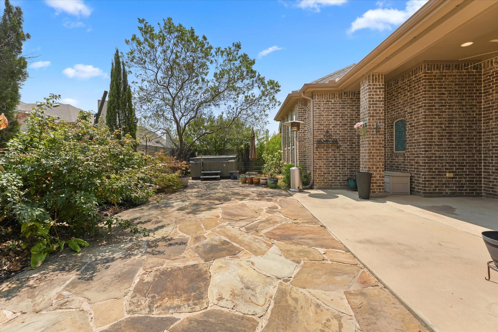 main property photo 26