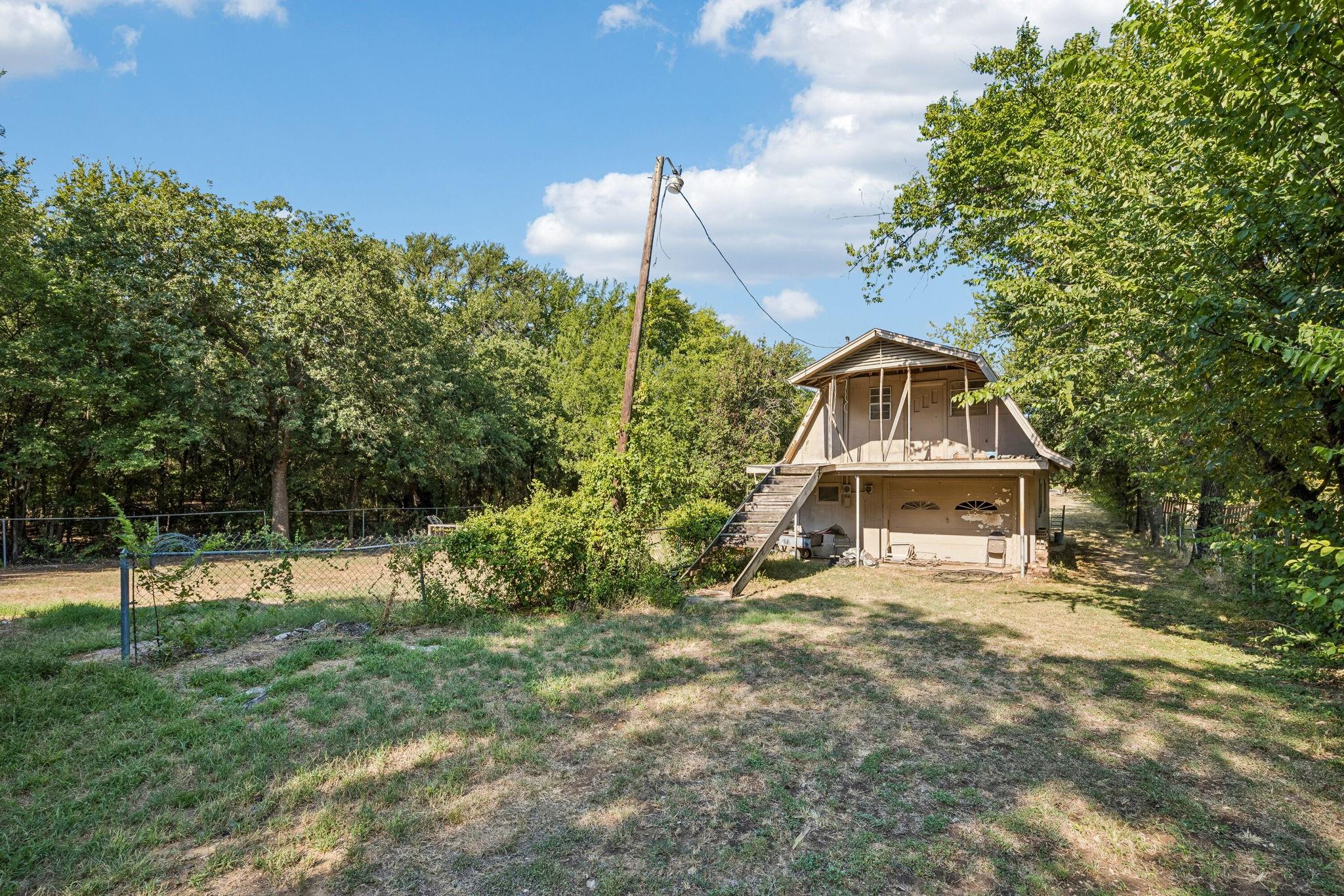 main property photo 8