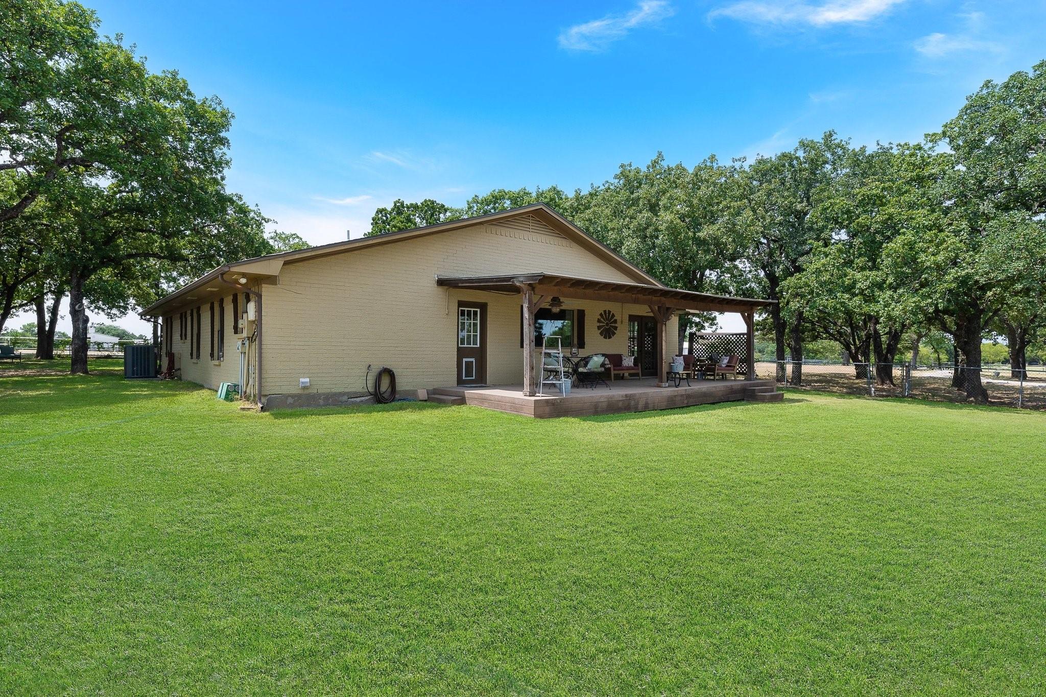 main property photo 14