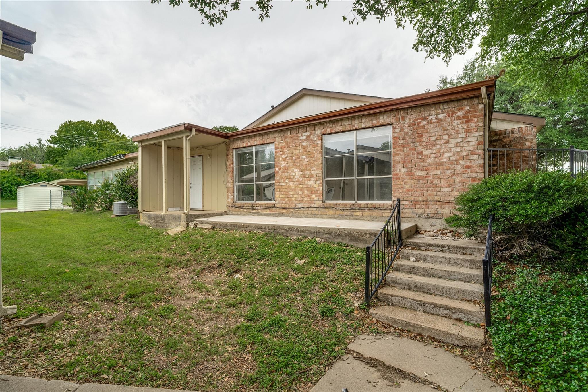 main property photo 23