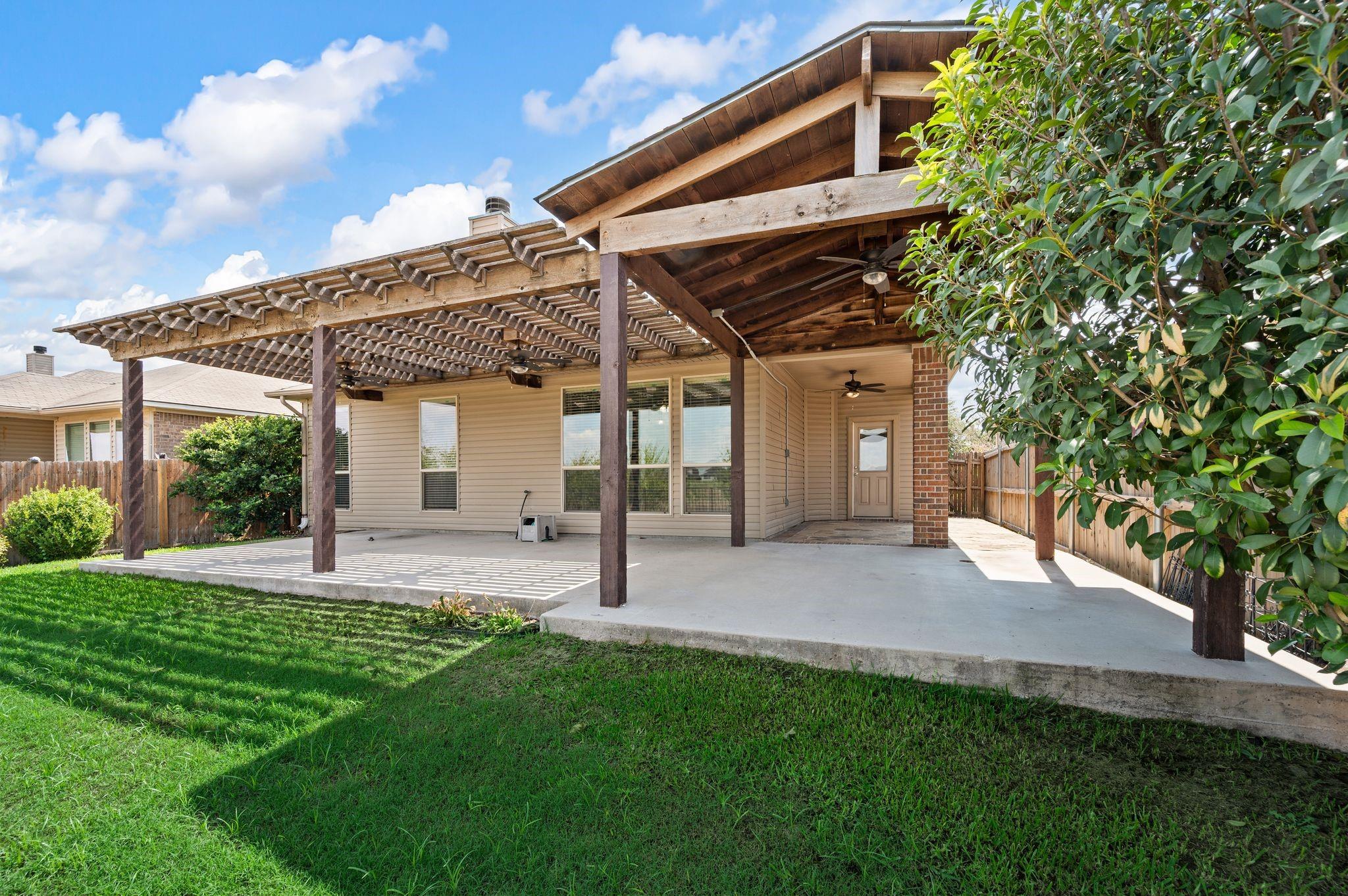 main property photo 23