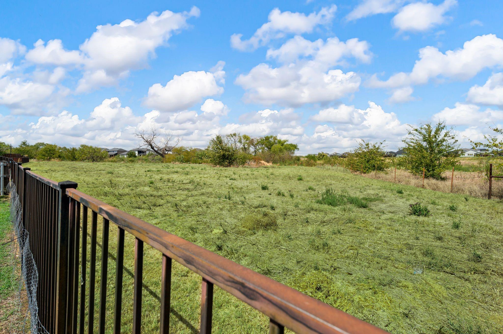 main property photo 26