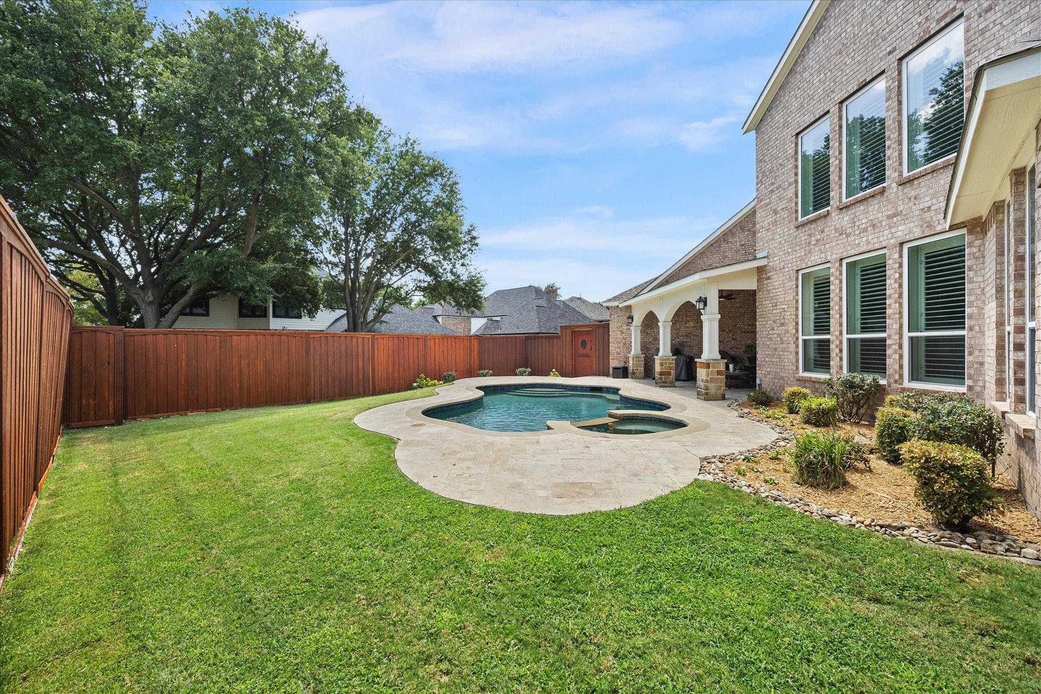 main property photo 36