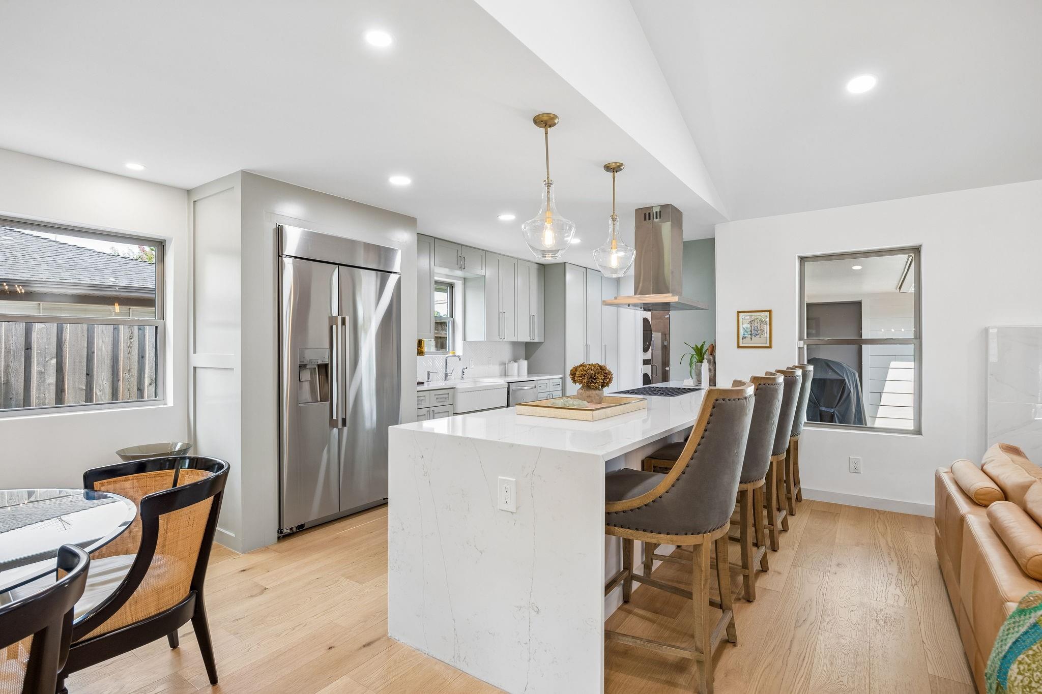 property viewer photo 6