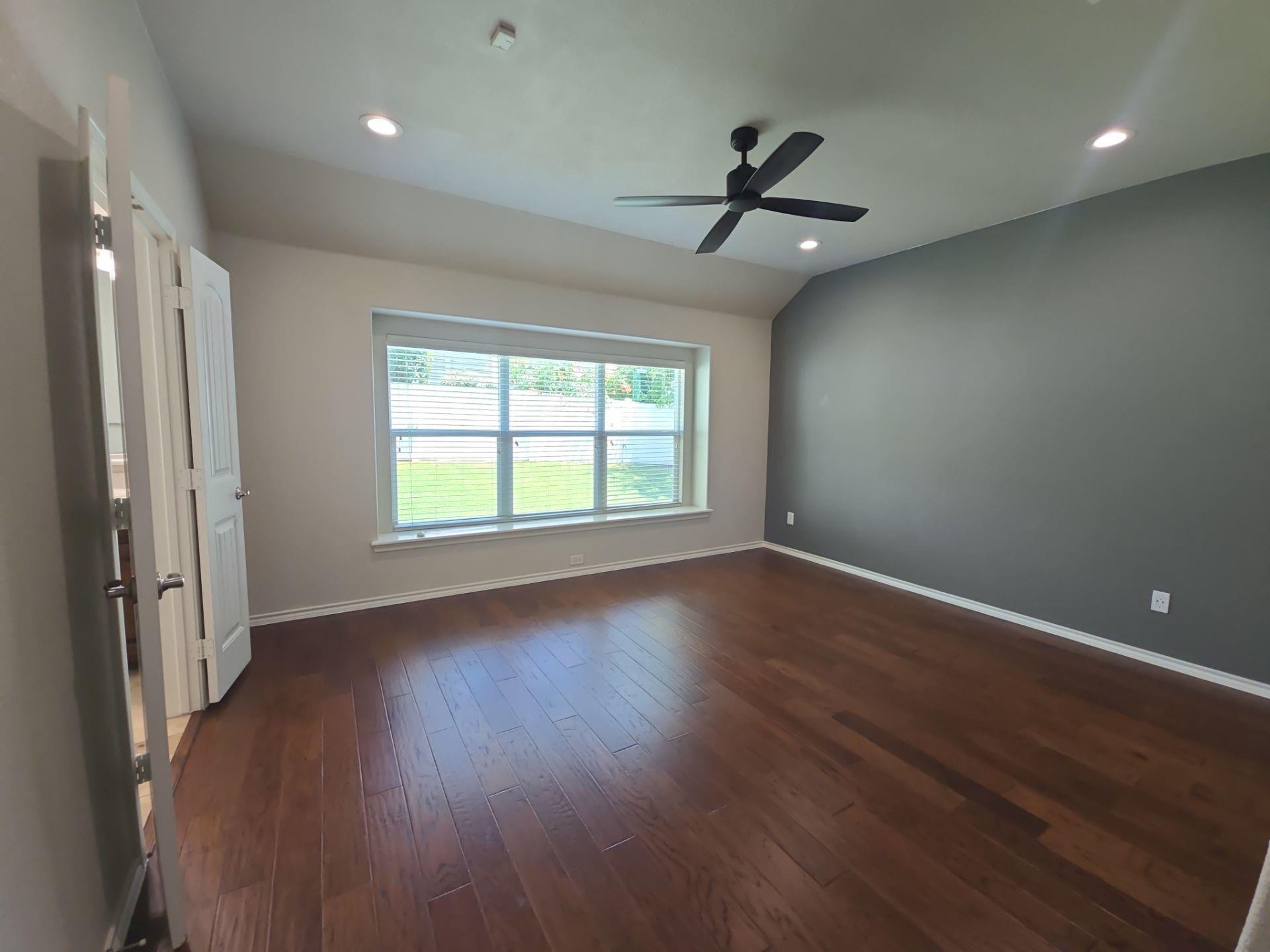 property viewer photo 12