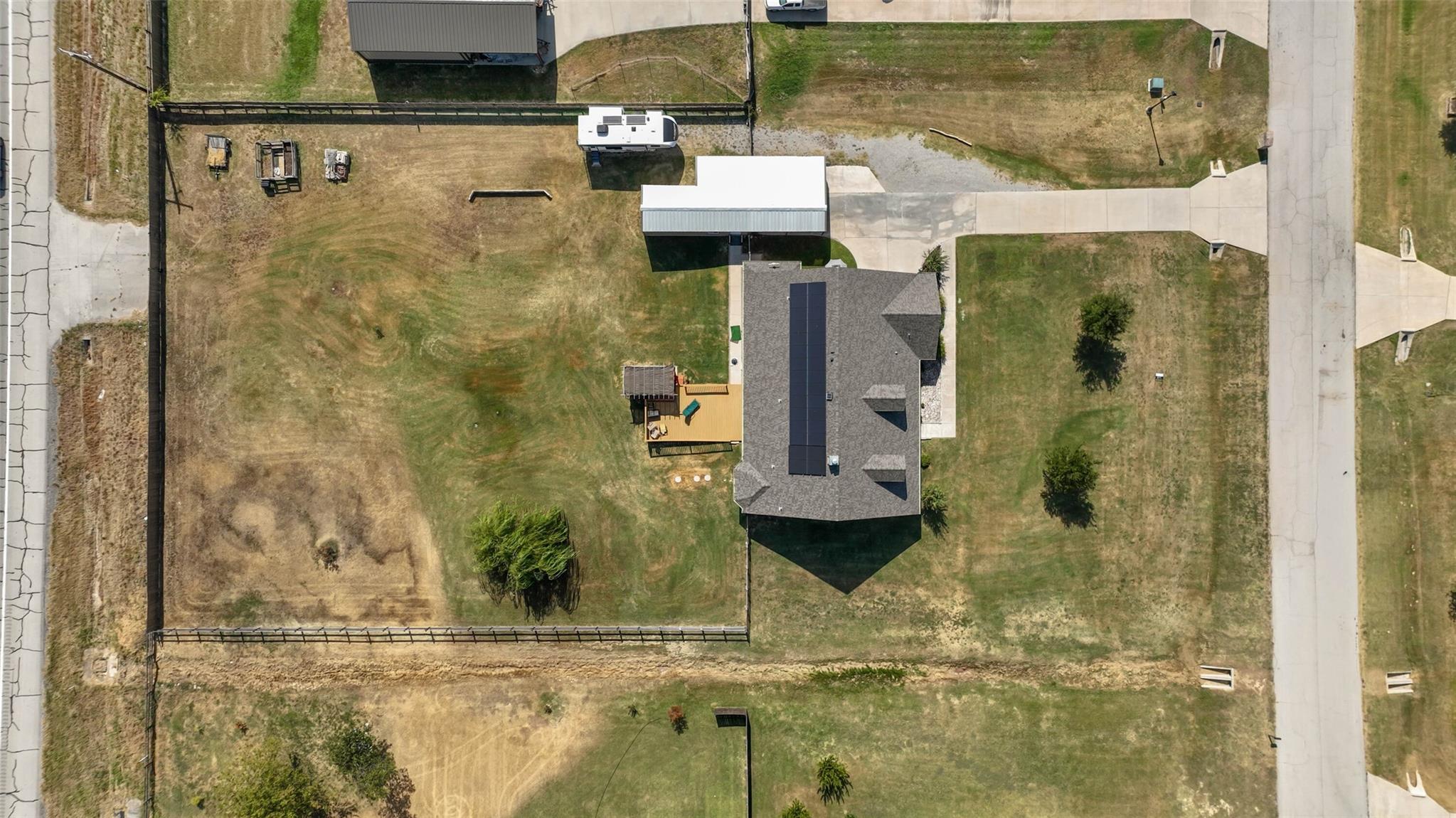 main property photo 33