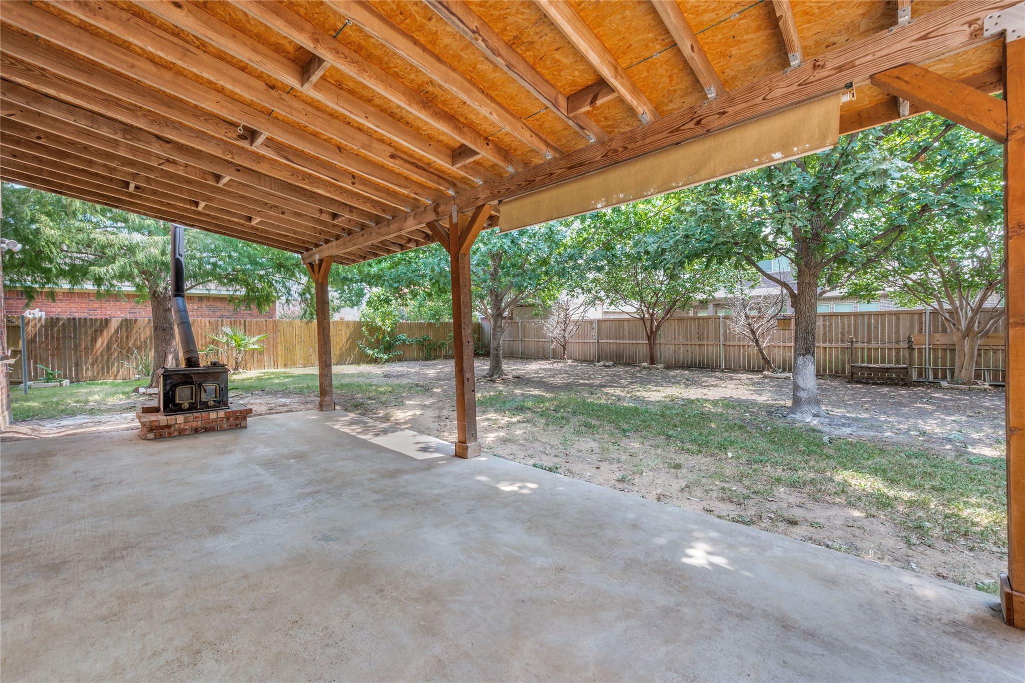 main property photo 23