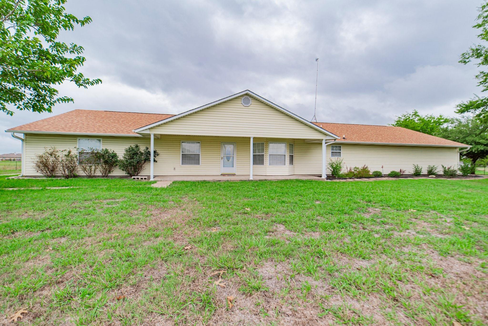 main property photo 10