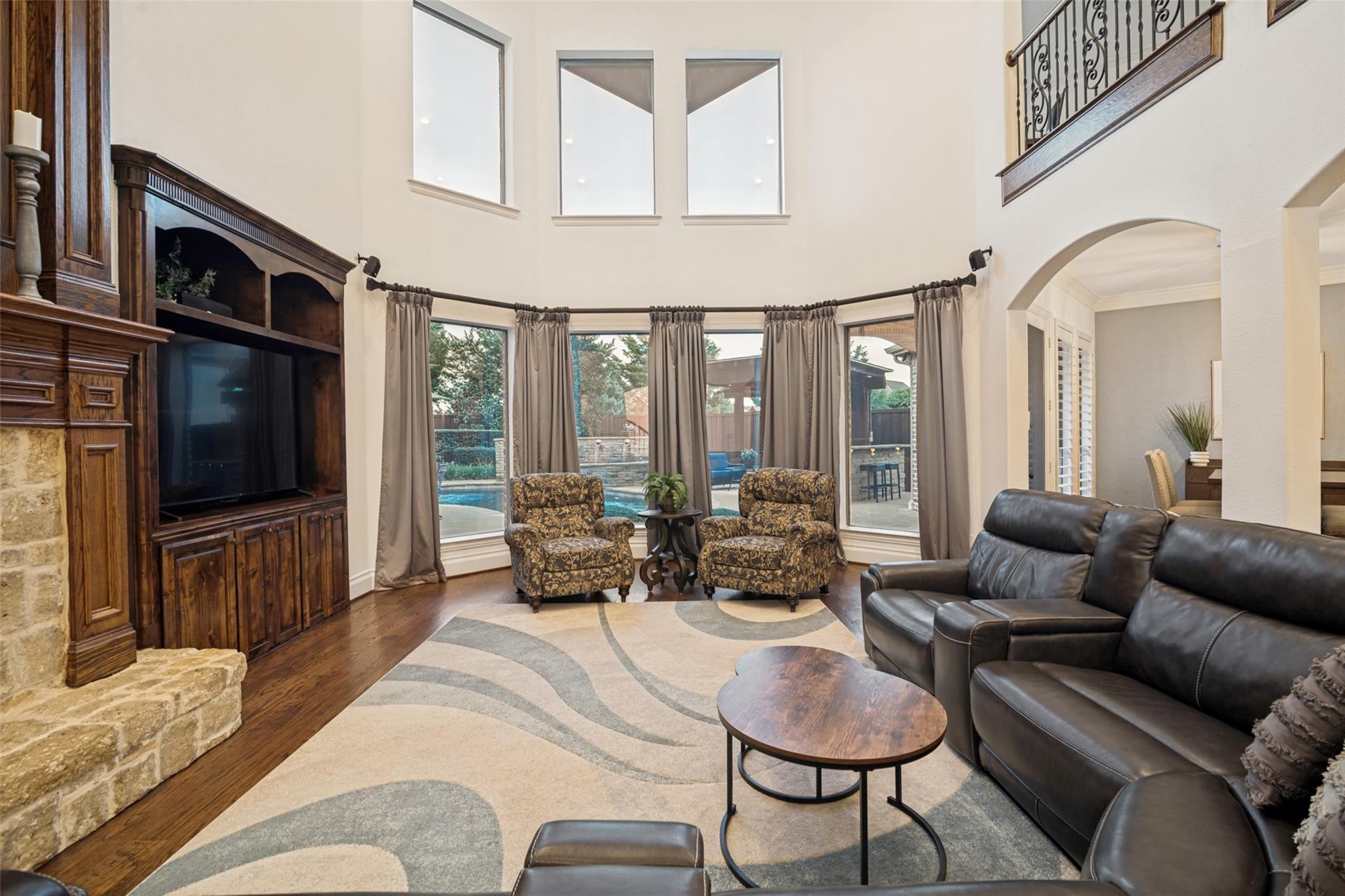 main property photo 15