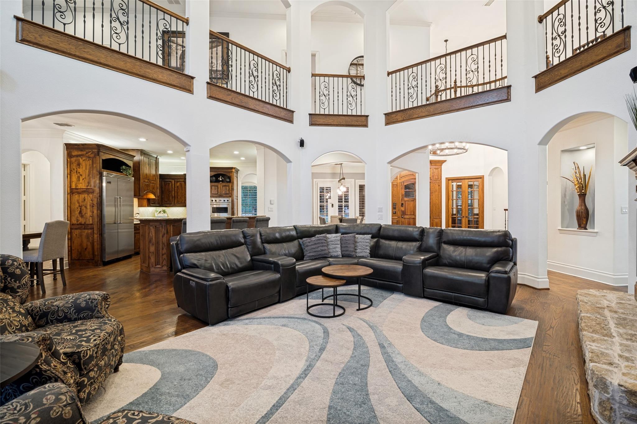 main property photo 16