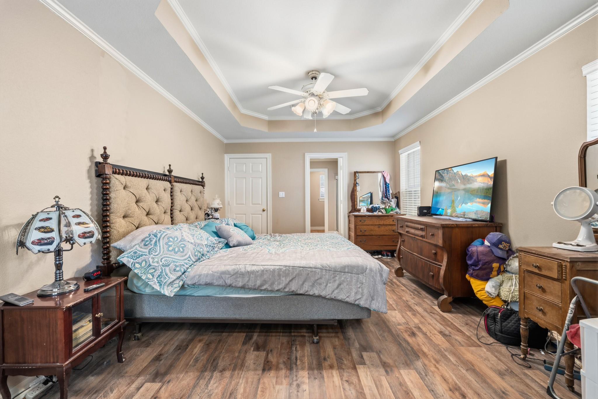 main property photo 23