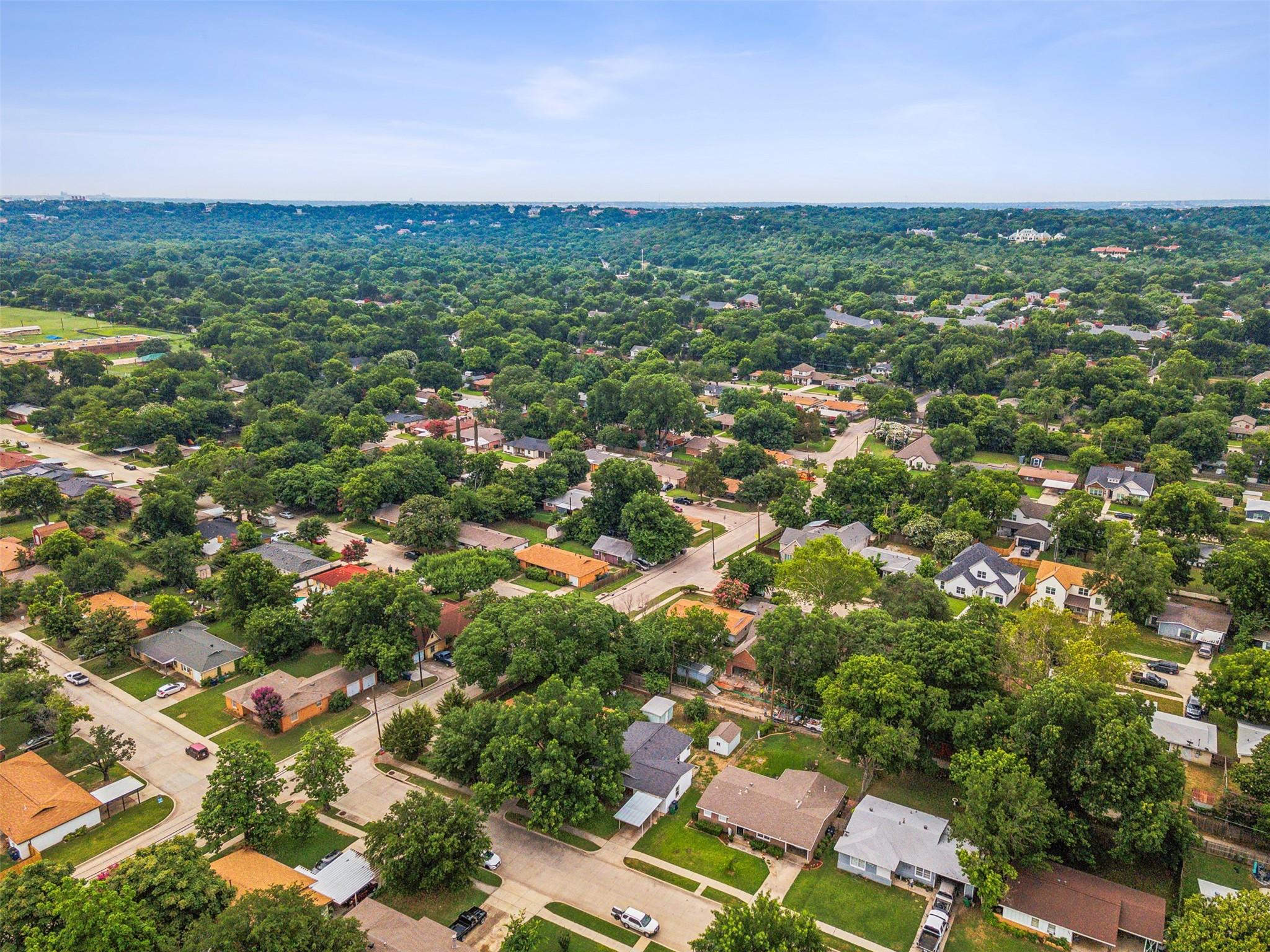 main property photo 32
