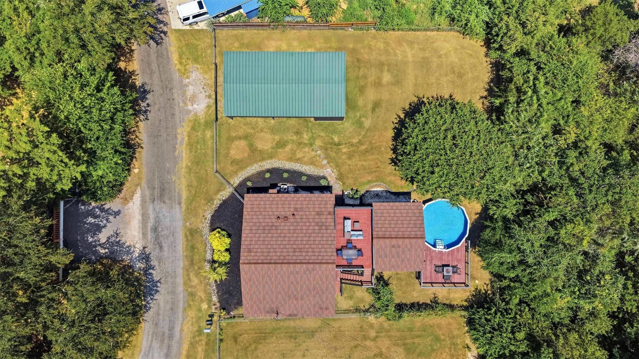 main property photo 10