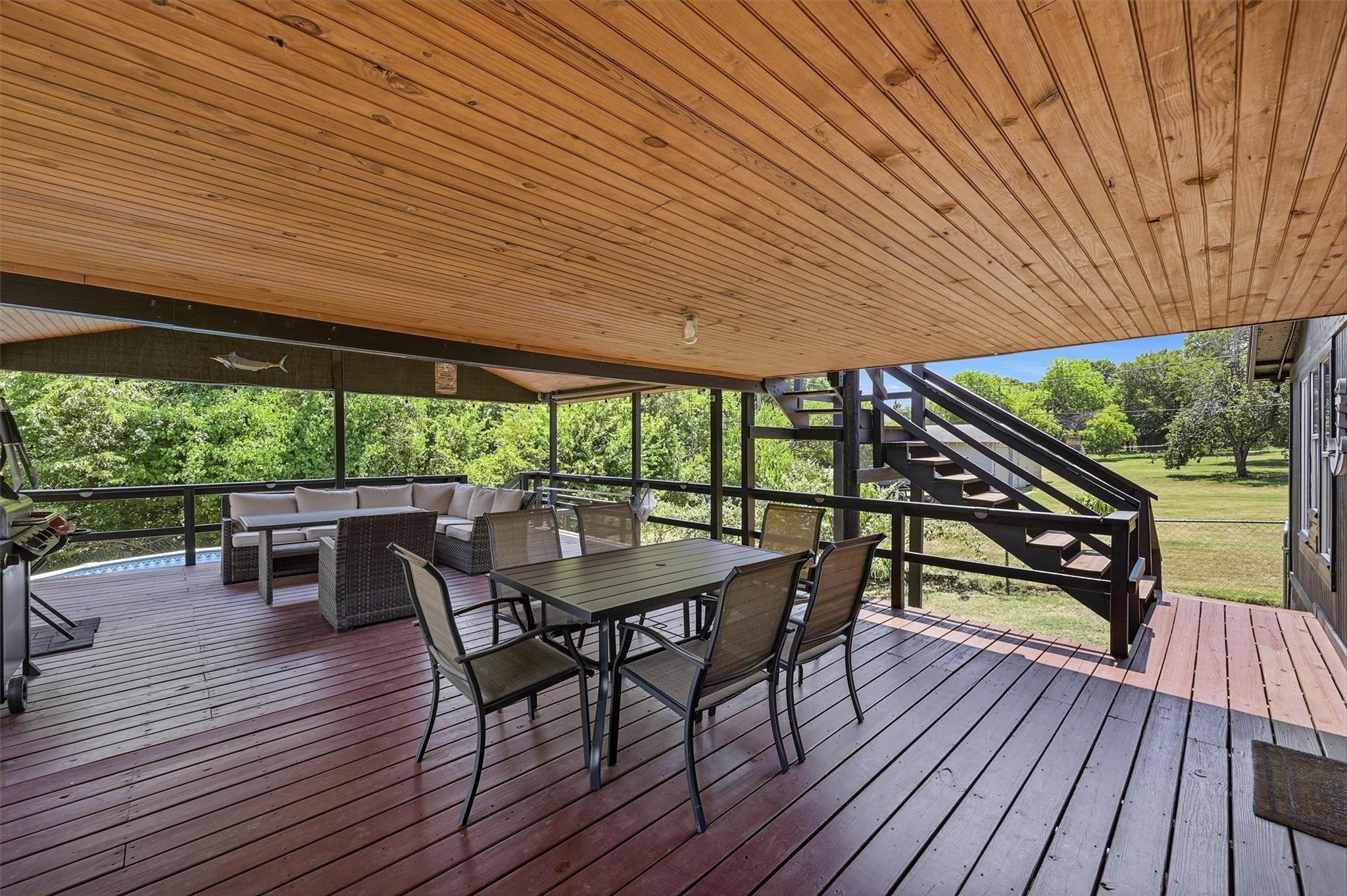 main property photo 35