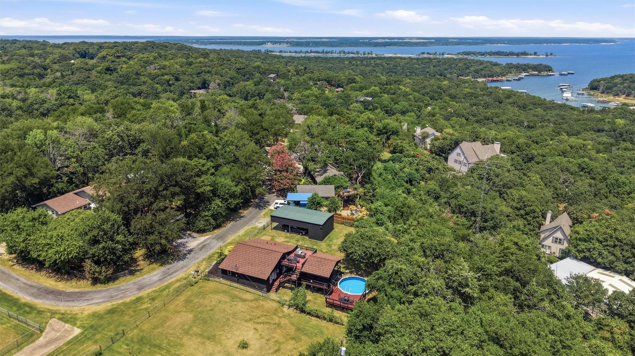 main property photo 4