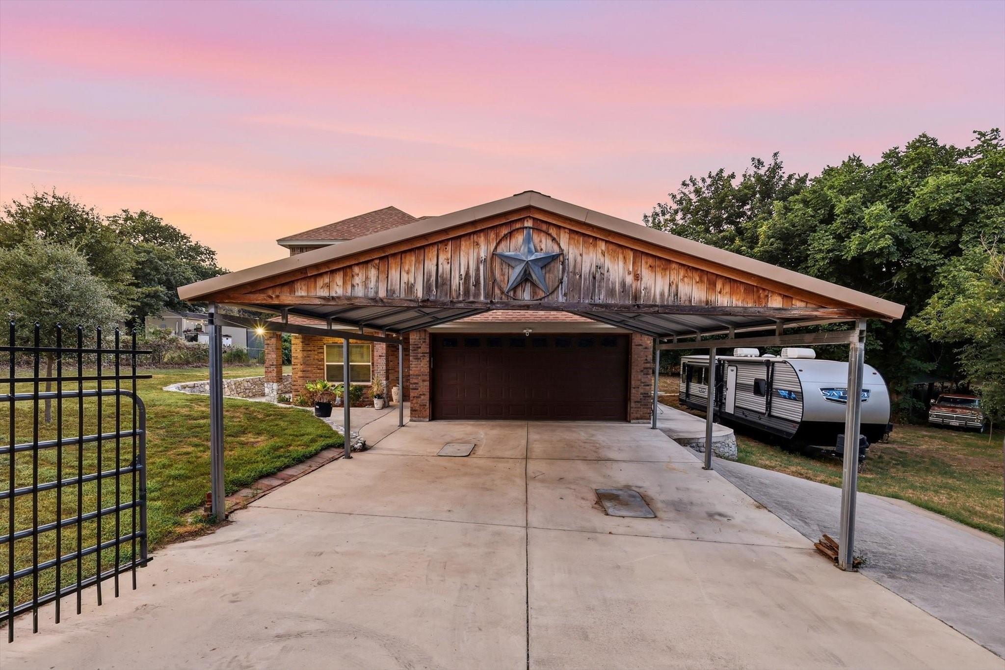 main property photo 16