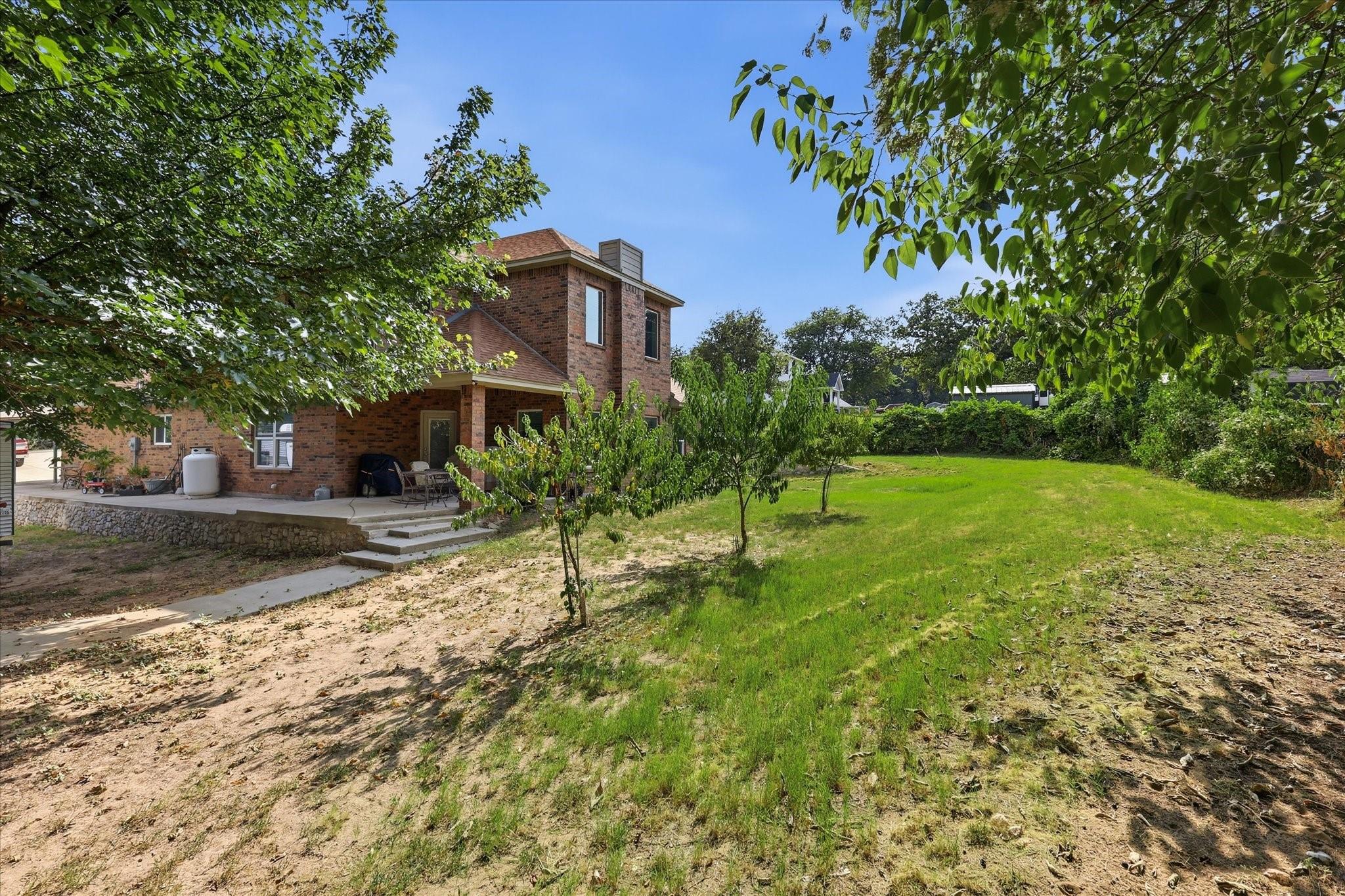 main property photo 19