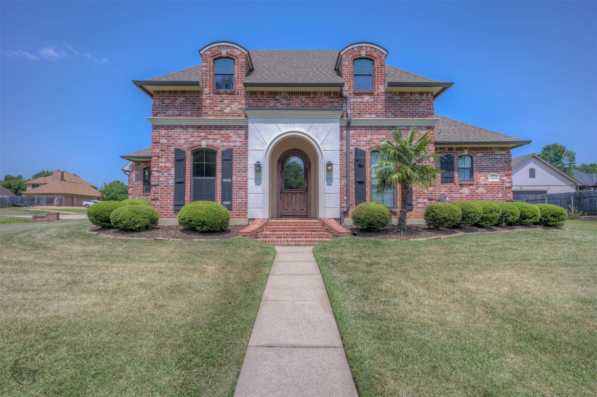 main property photo 1