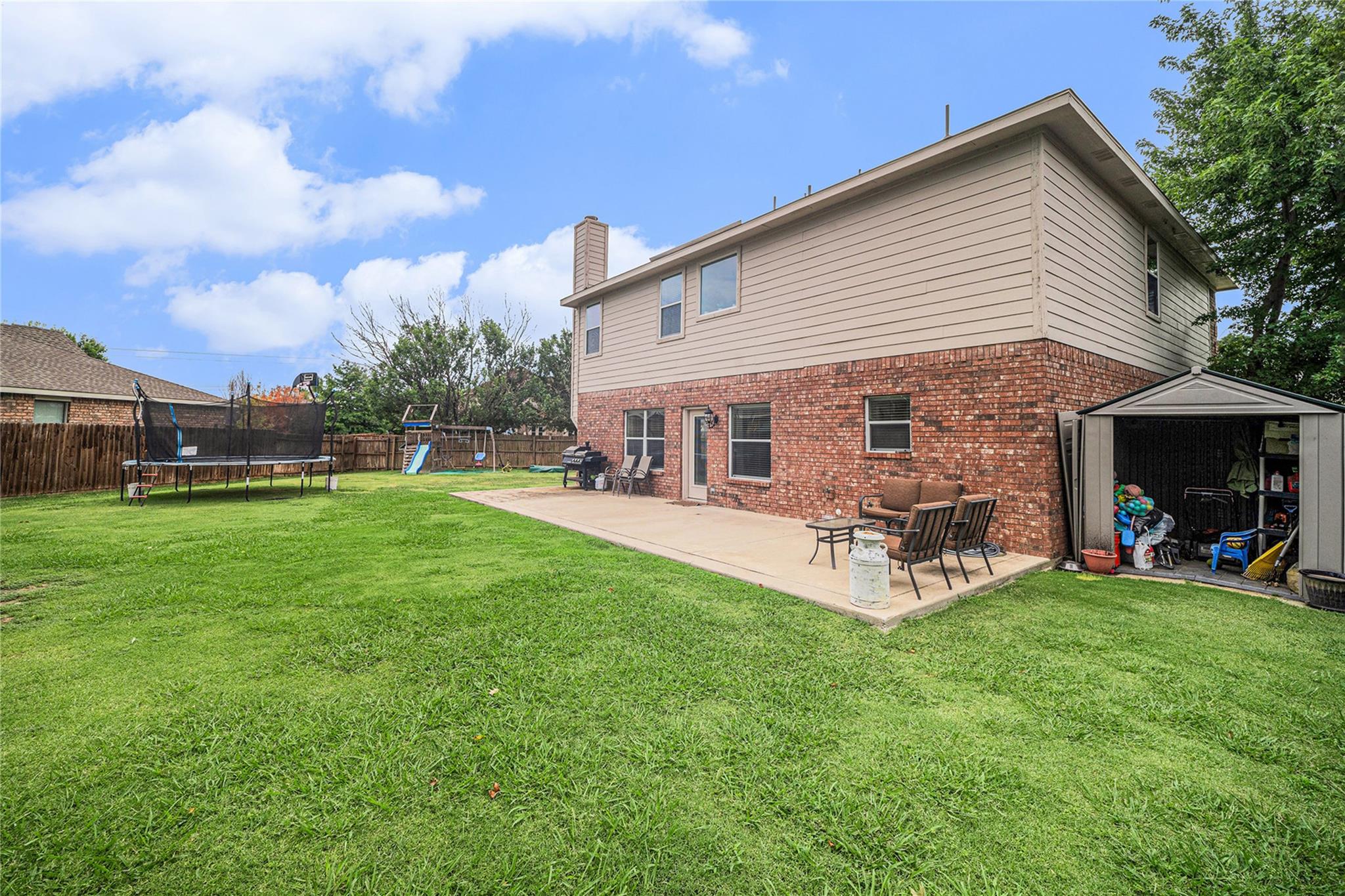 main property photo 35