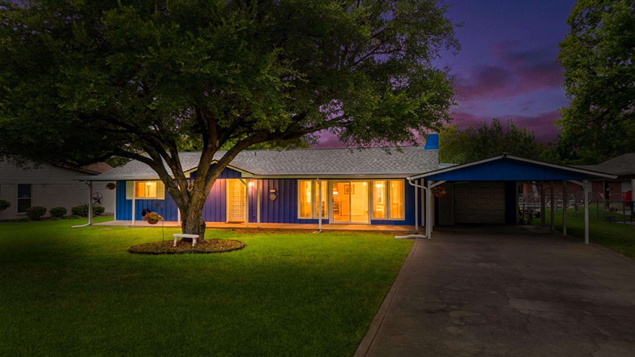 main property photo 6