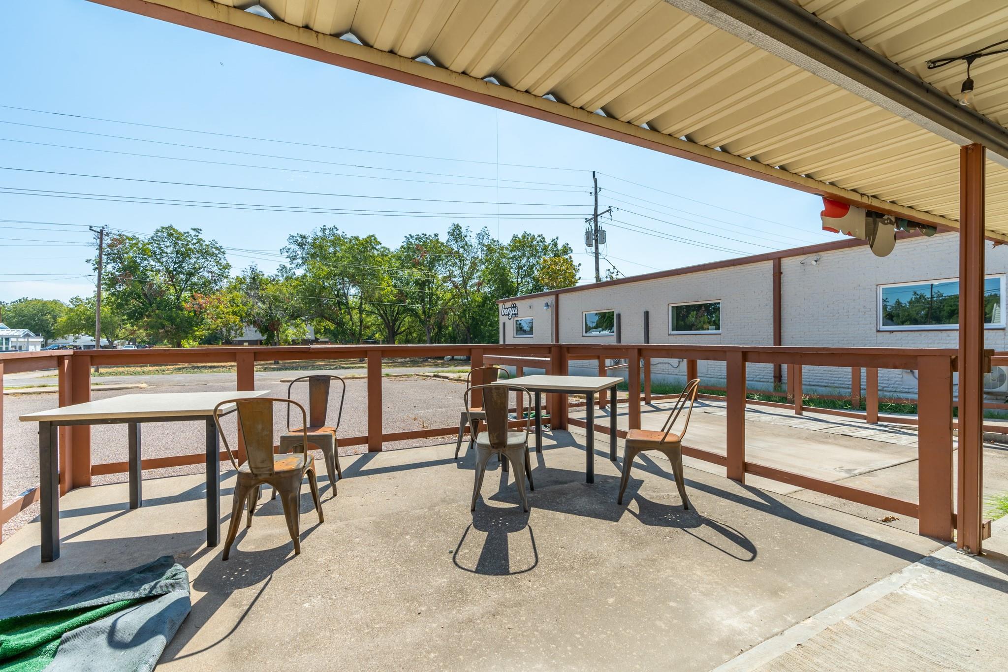 main property photo 15