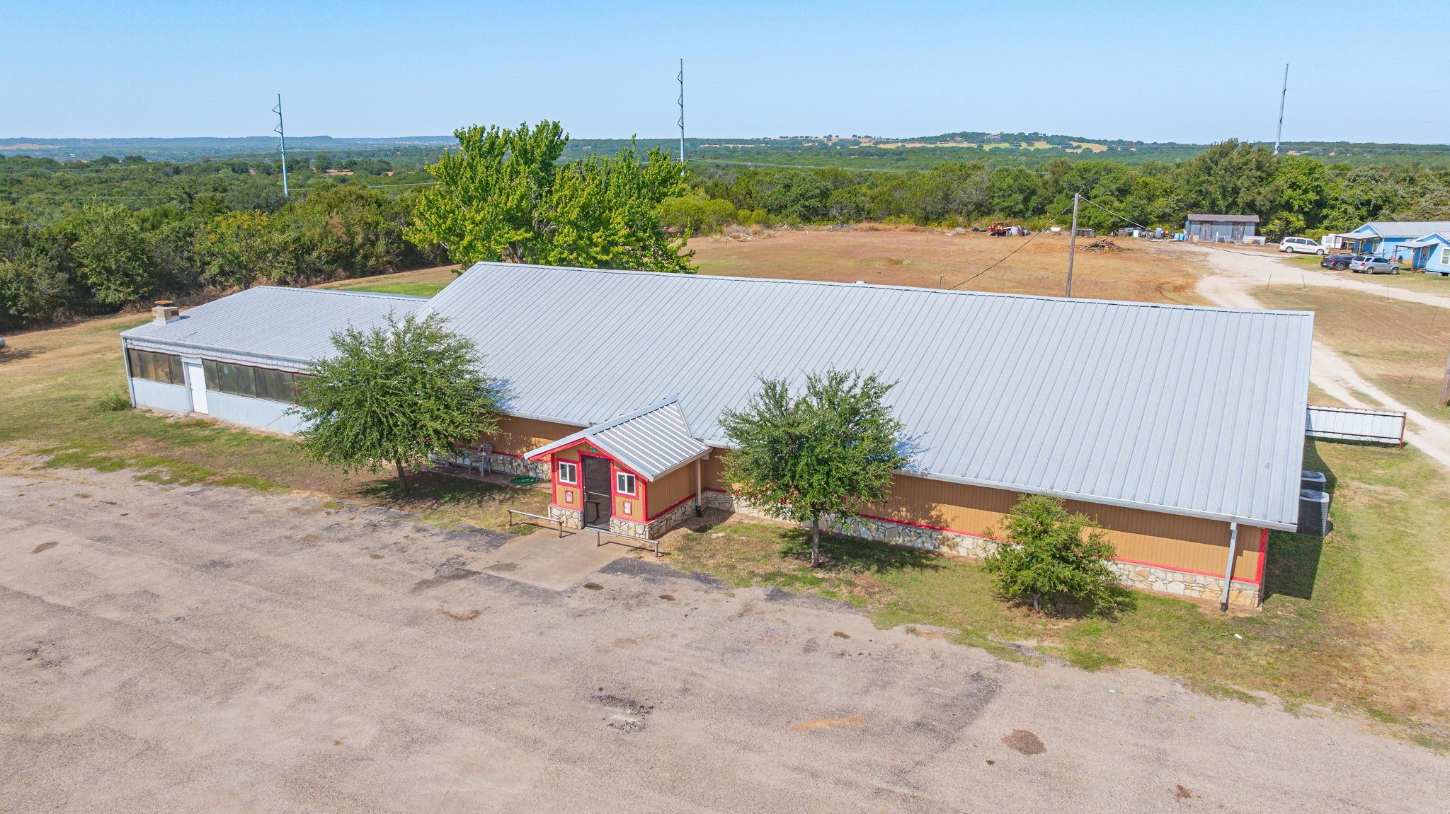 main property photo 10