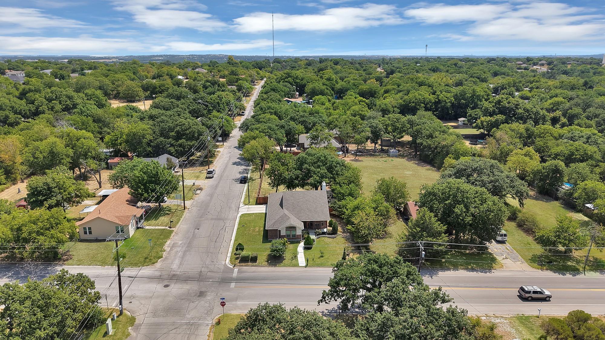 main property photo 14