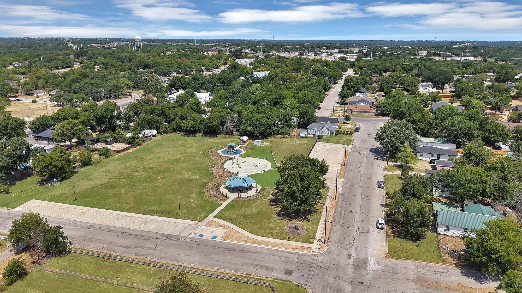 main property photo 24