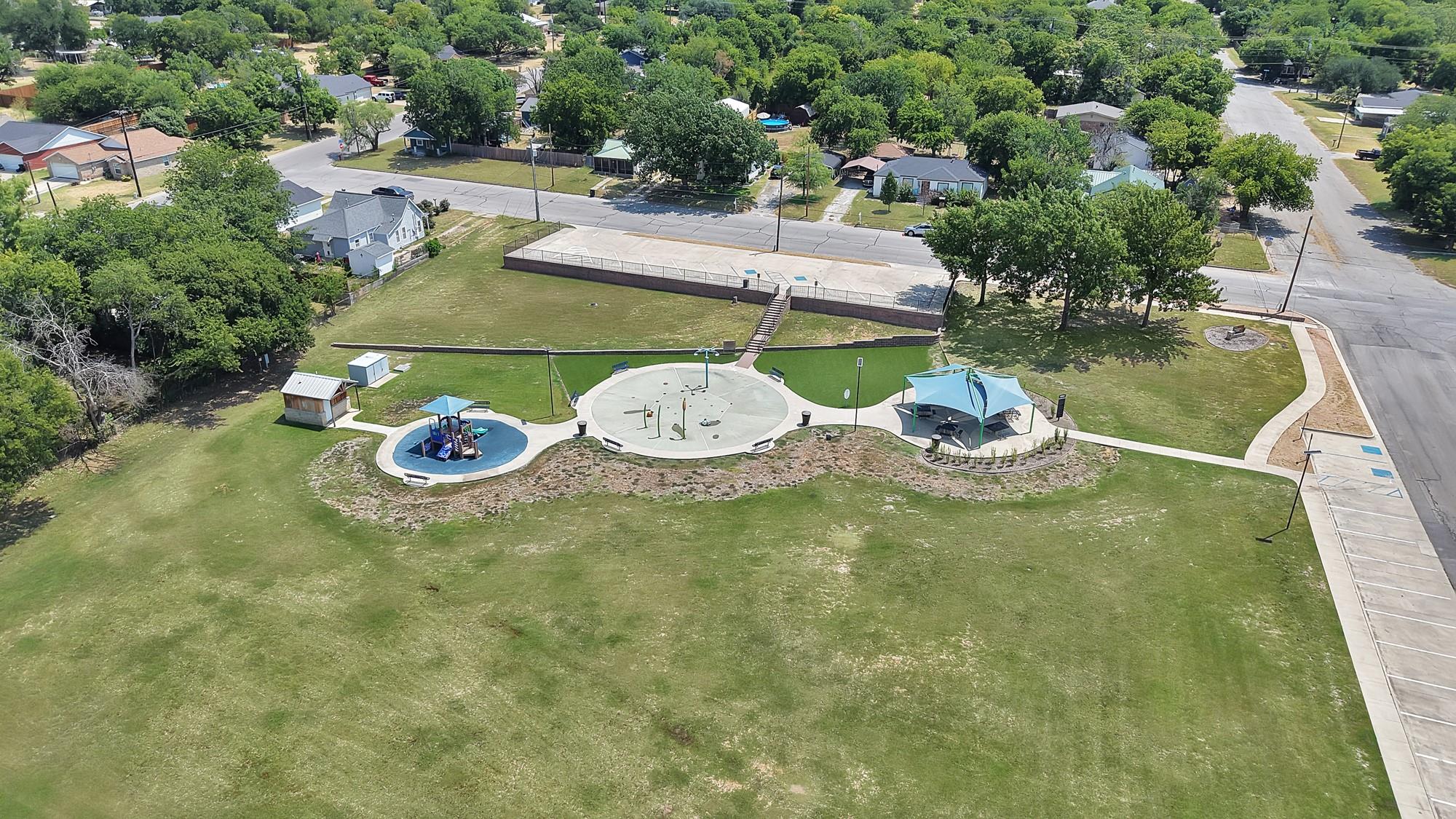main property photo 25
