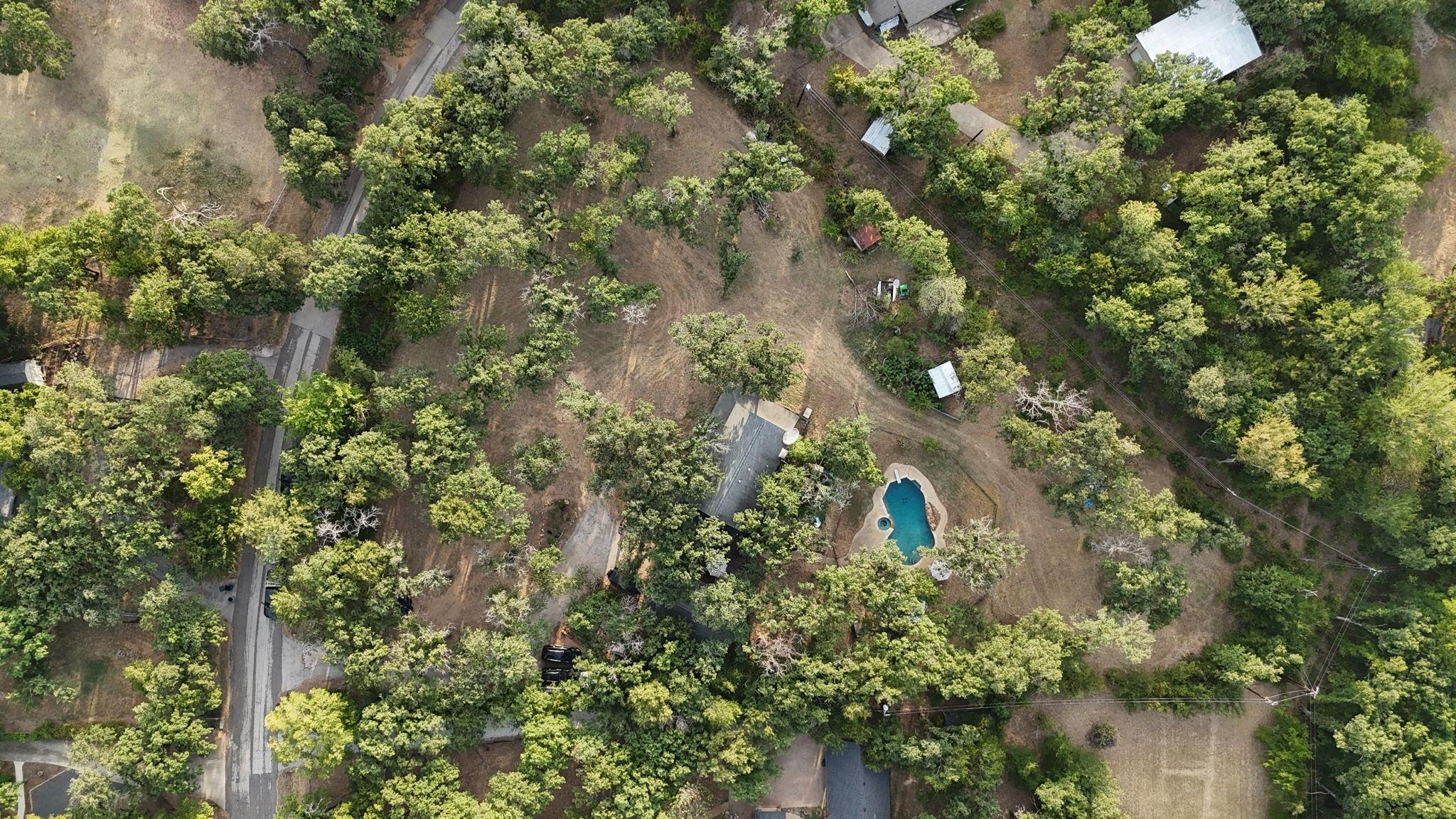 main property photo 28