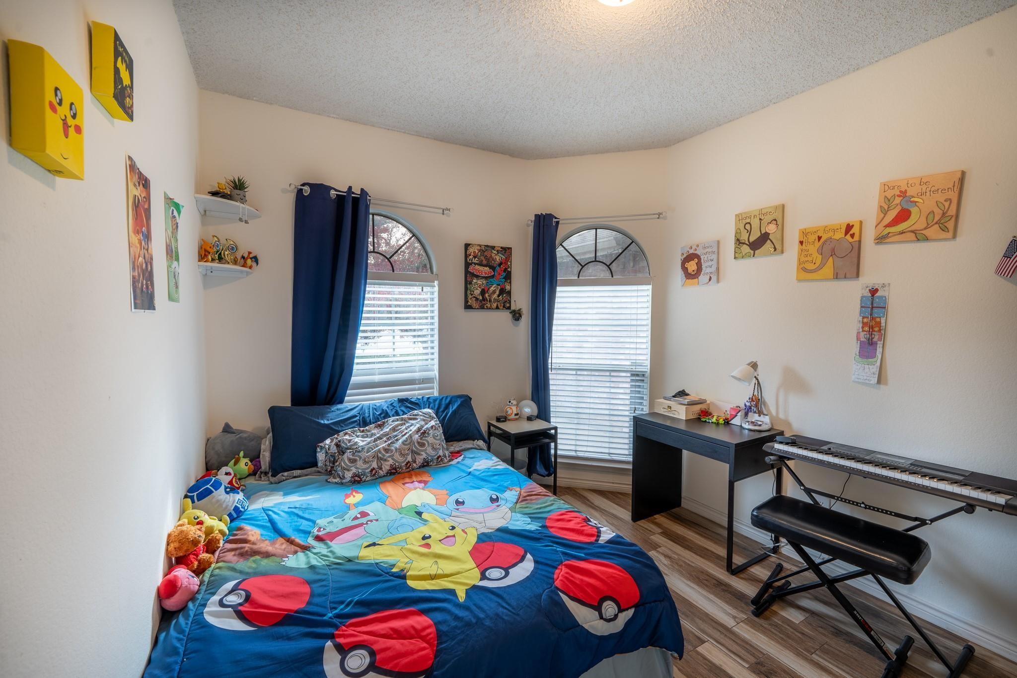 main property photo 13