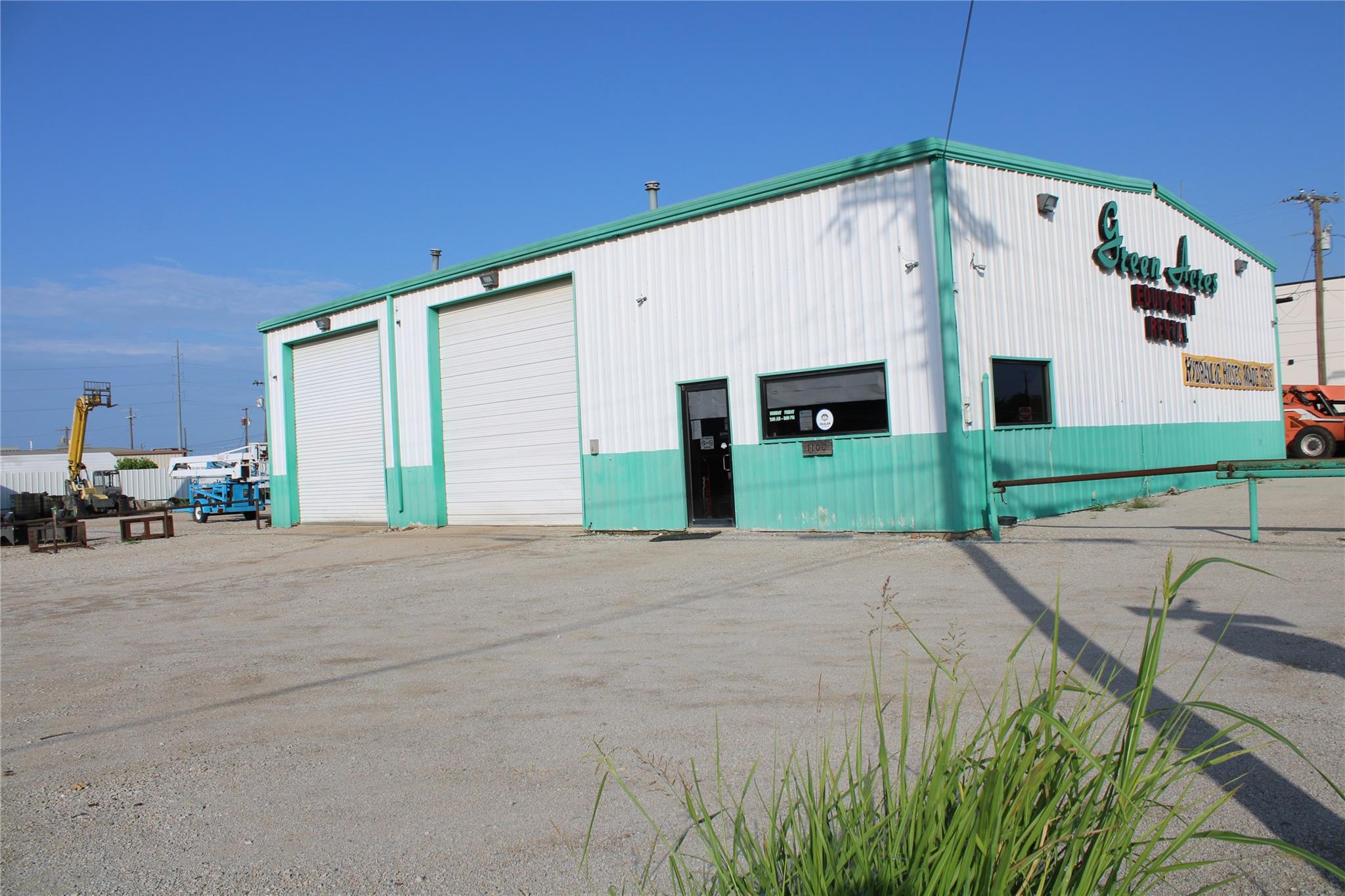 main property photo 3