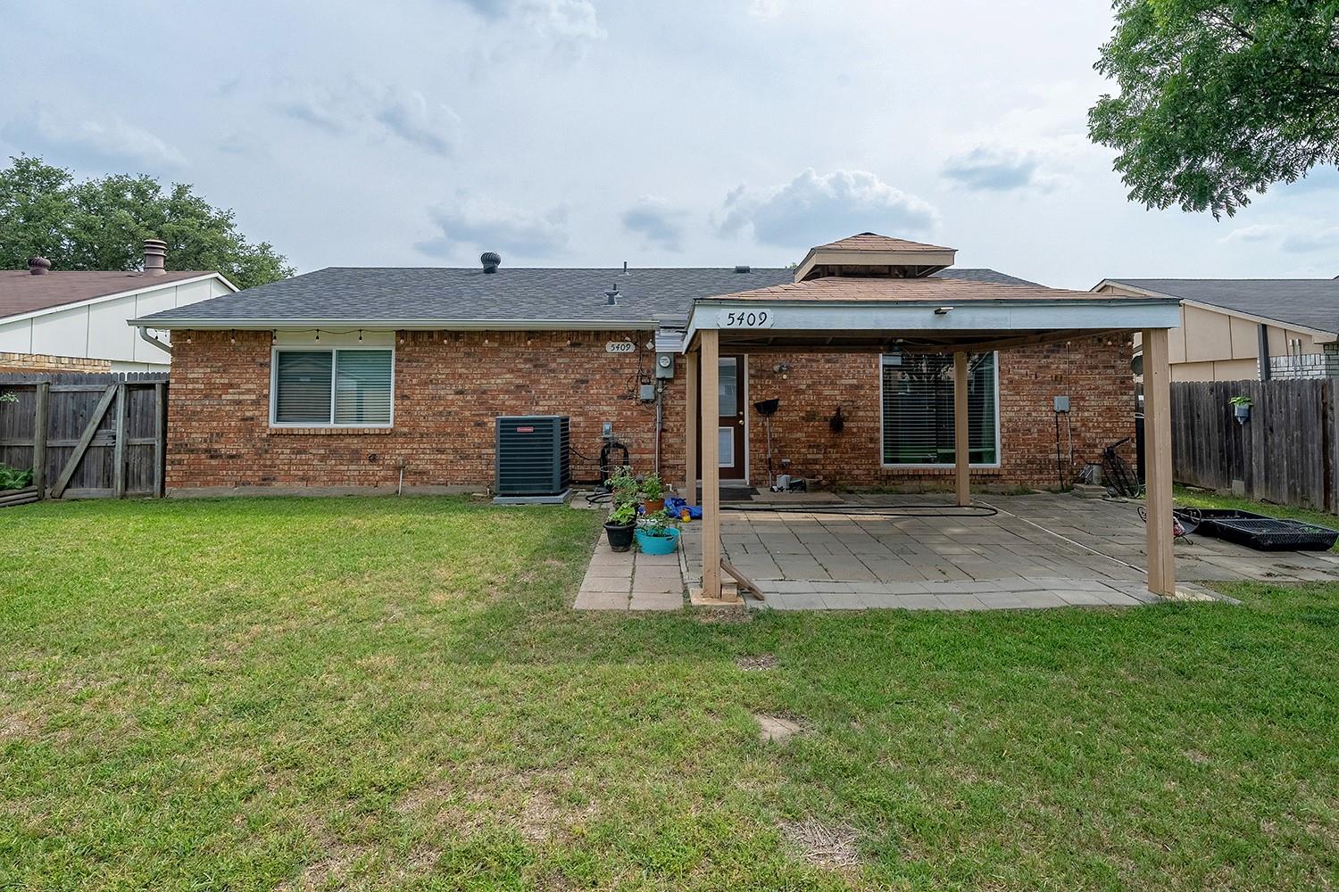 main property photo 22