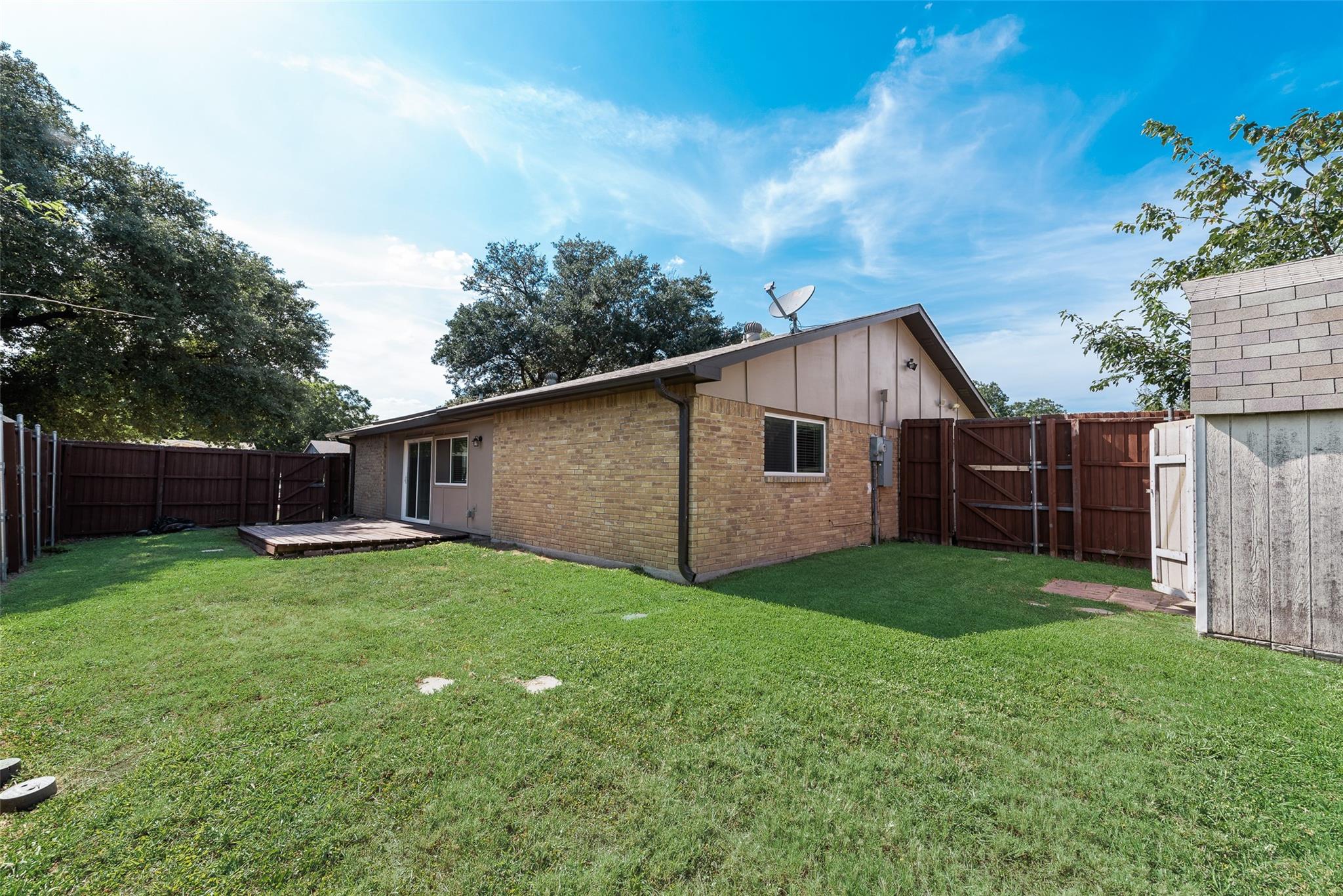 main property photo 19