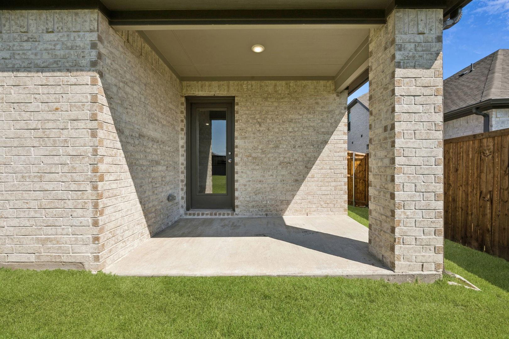 main property photo 30