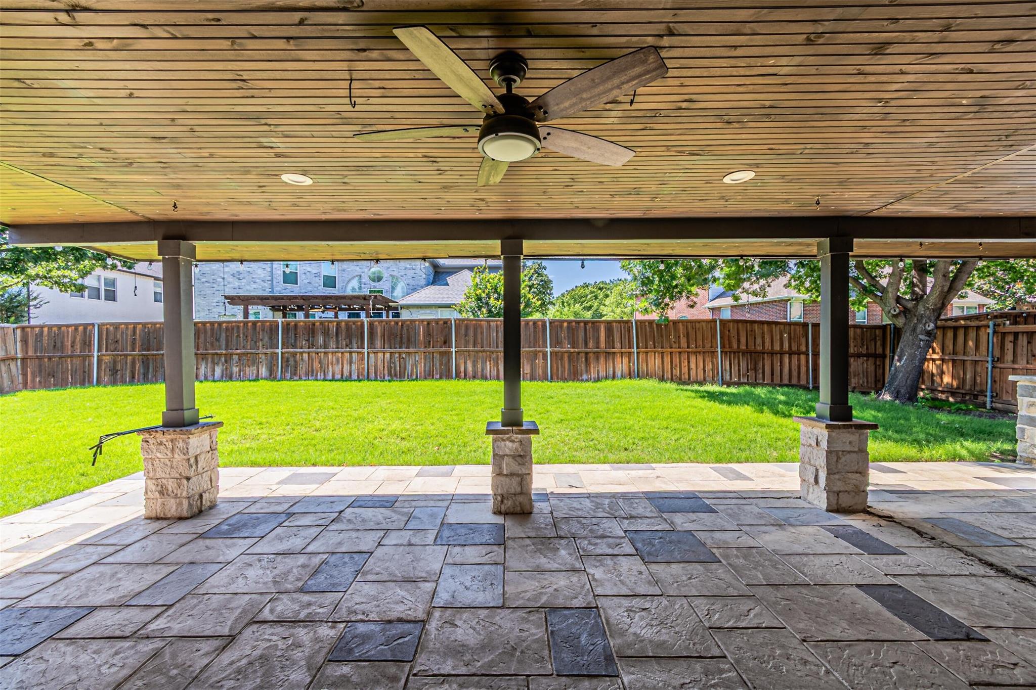 main property photo 38
