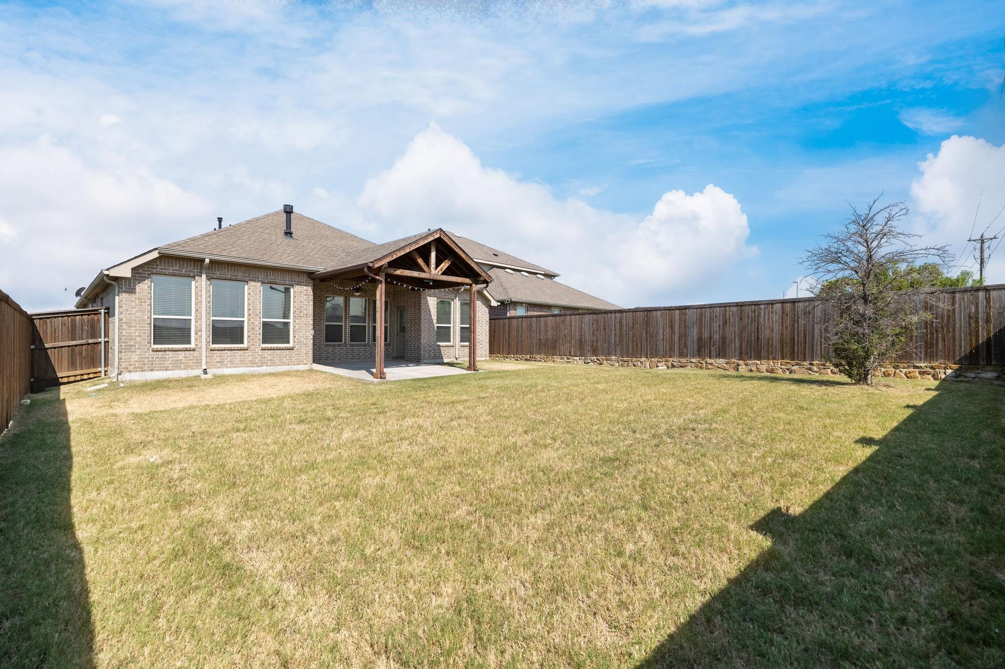 main property photo 38