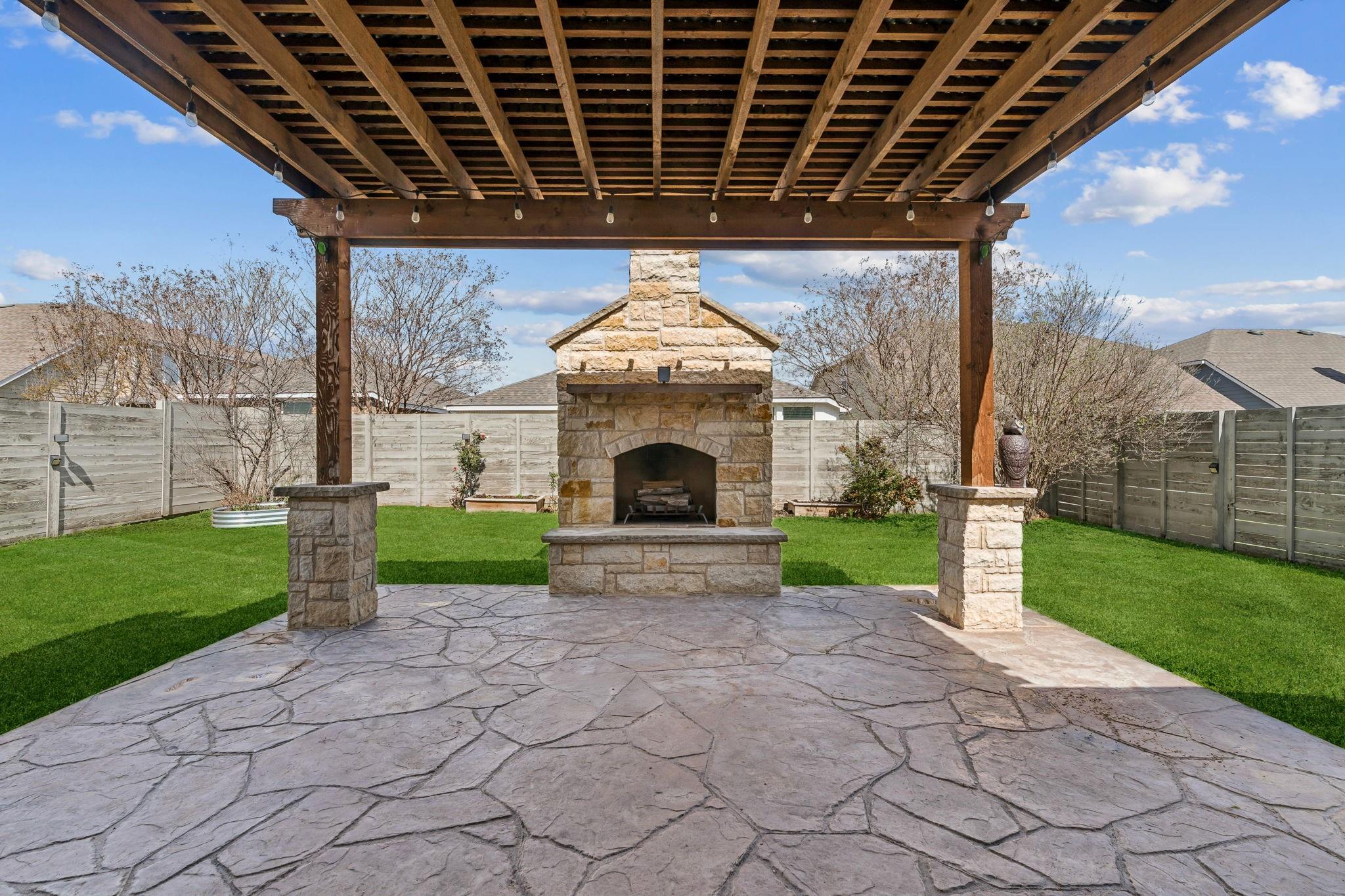 main property photo 31