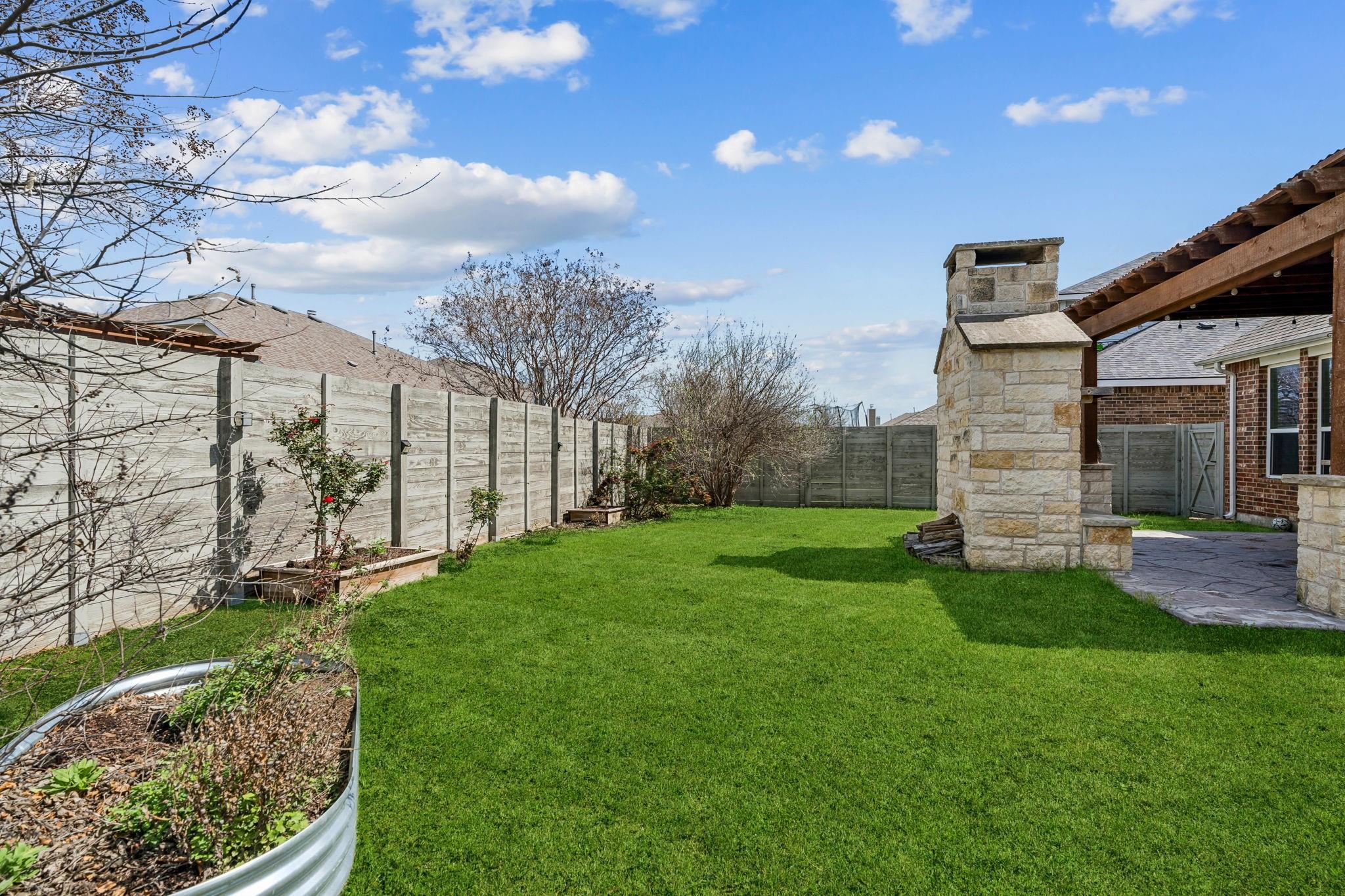 main property photo 34