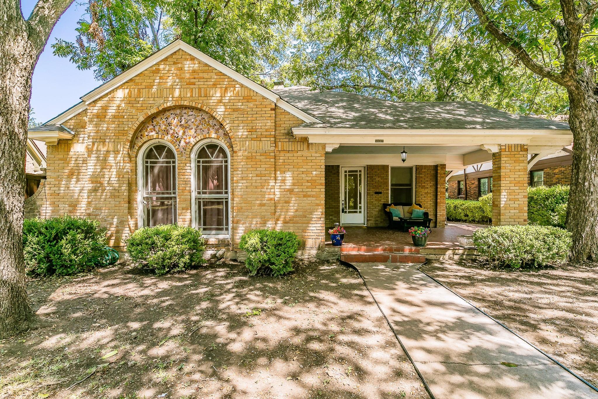 main property photo 4
